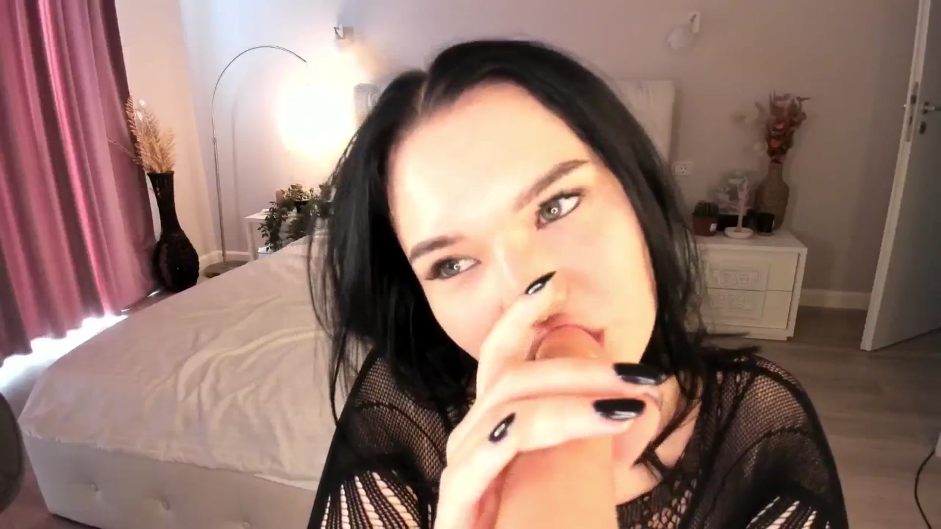 Gallery image thumbnail from Angieerosee's myfreecams stream on, 08/02/2025, 15:08 image 17 of 20