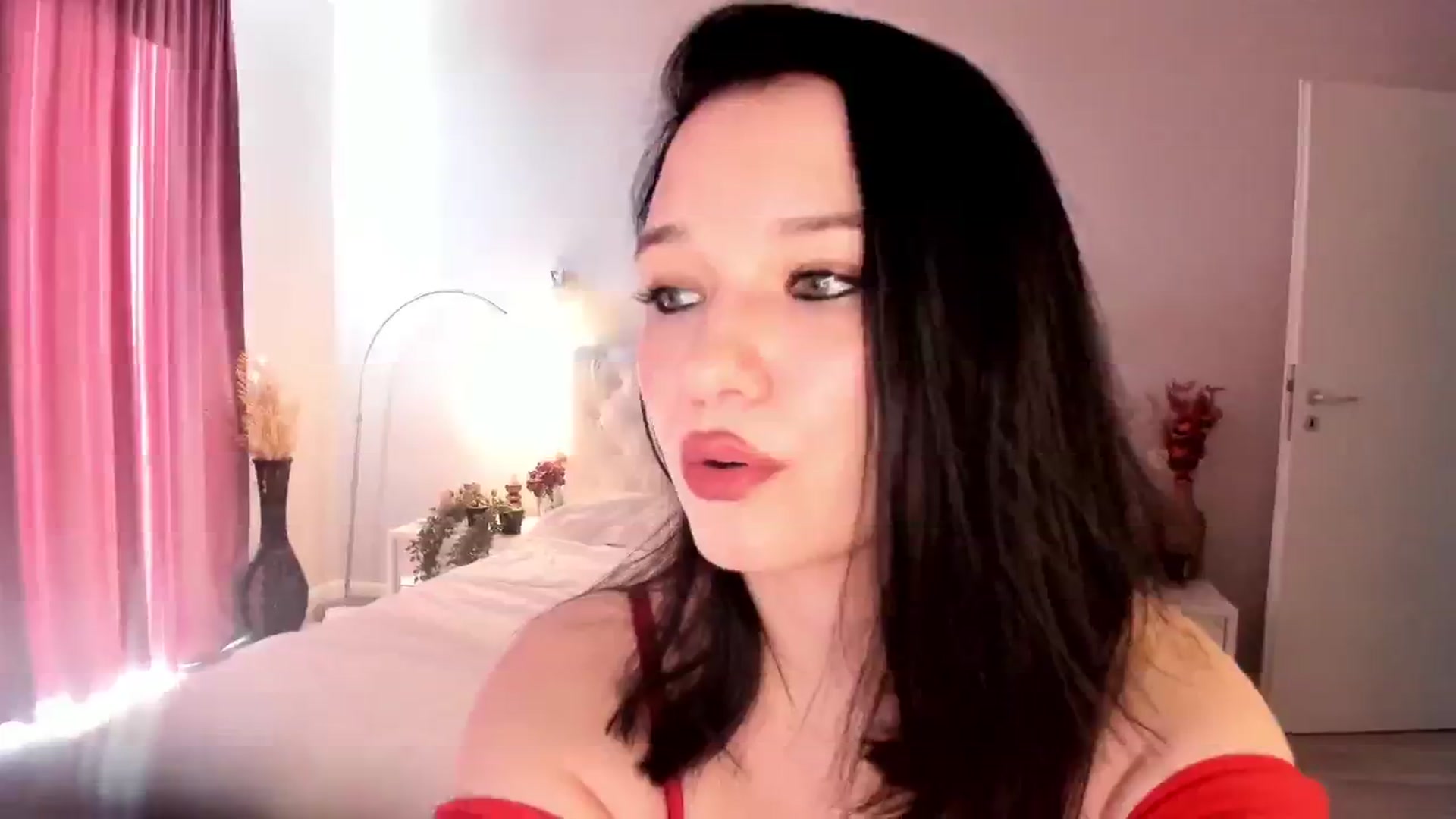 Gallery image thumbnail from Angieerosee's myfreecams stream on, 08/05/2025, 15:47 image 12 of 20