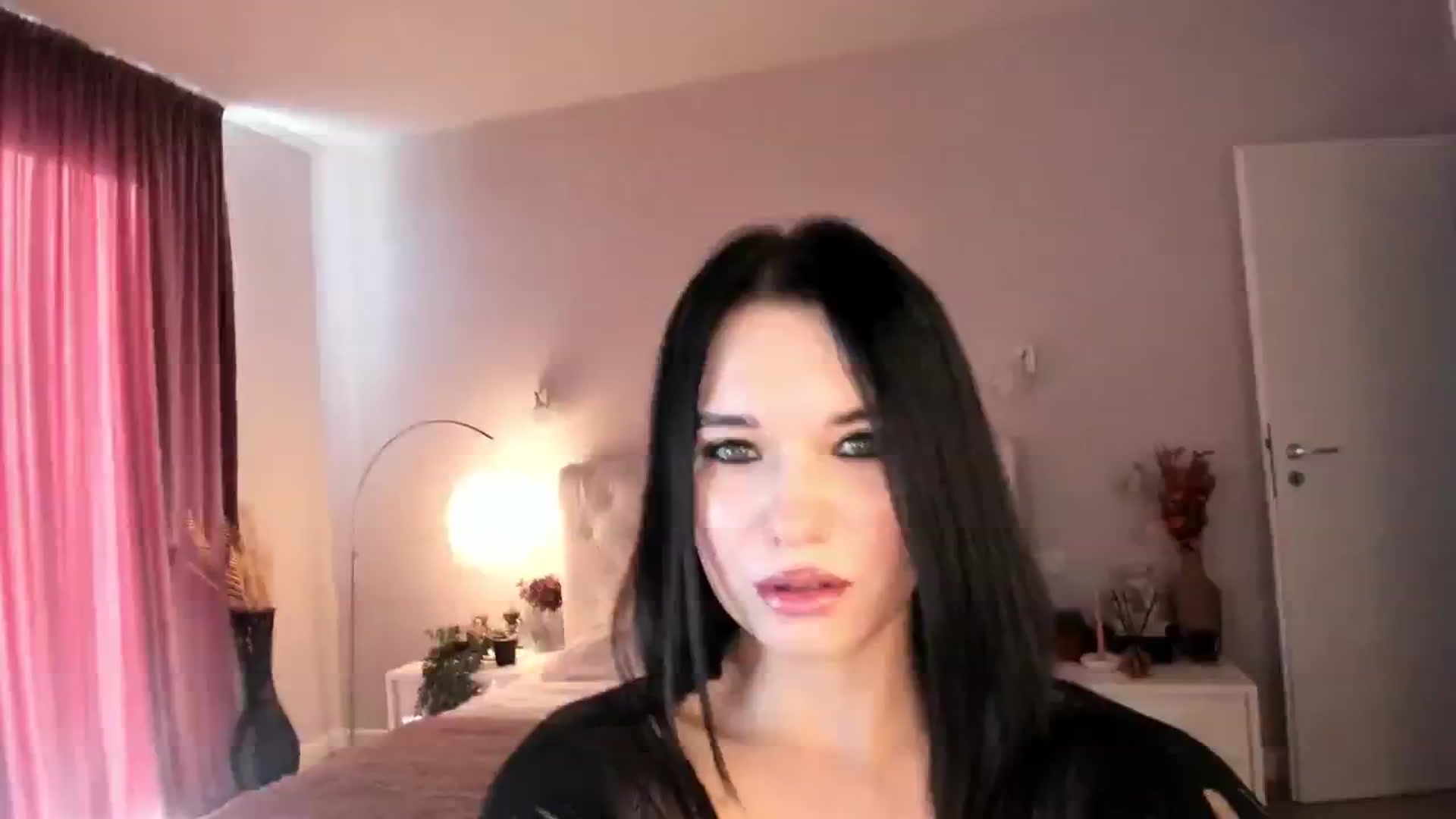 Gallery image thumbnail from Angieerosee's myfreecams stream on, 08/24/2025, 16:38 image 3 of 20