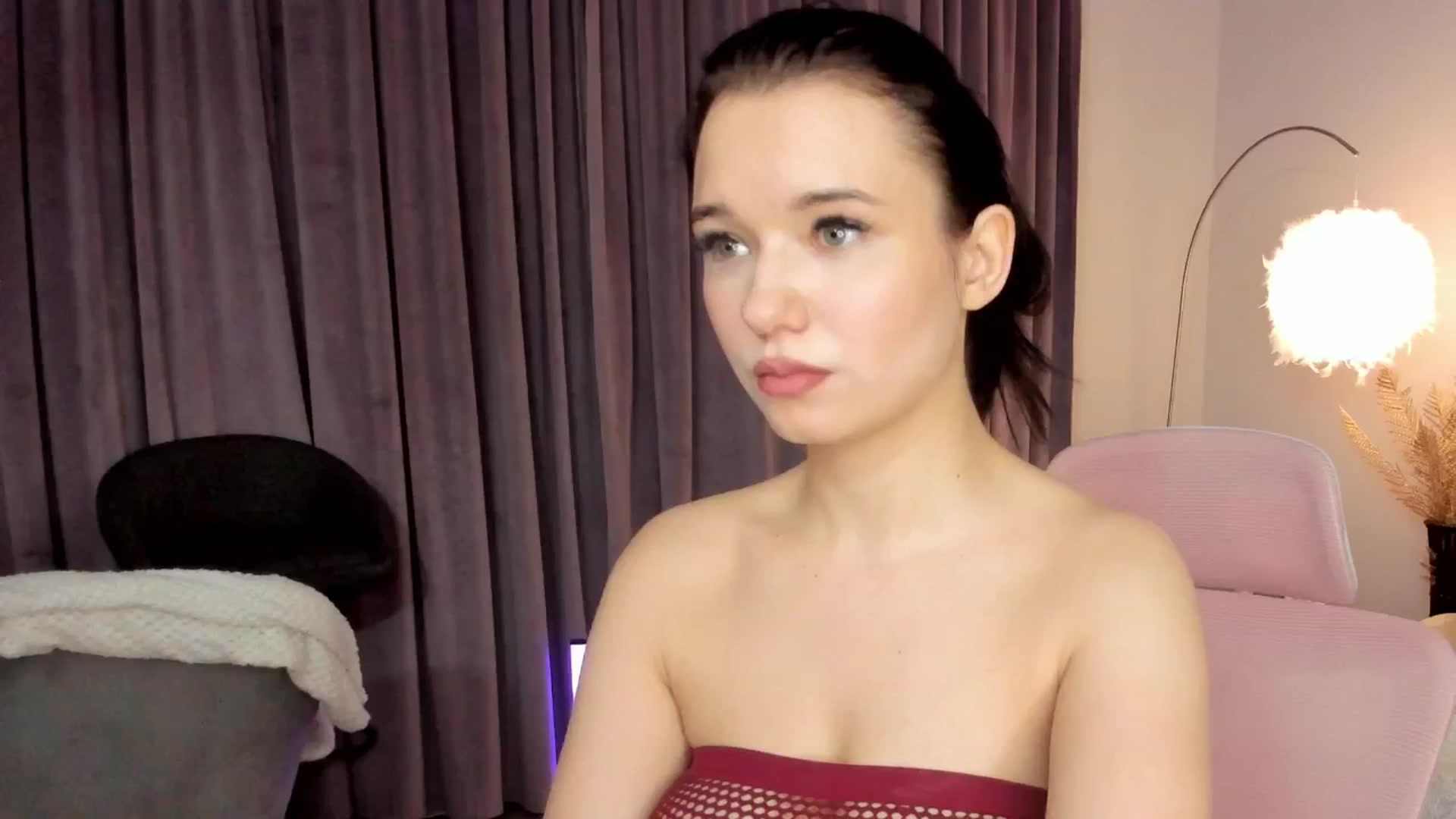 Gallery image thumbnail from Angieerosee's myfreecams stream on, 09/16/2025, 03:32 image 20 of 20