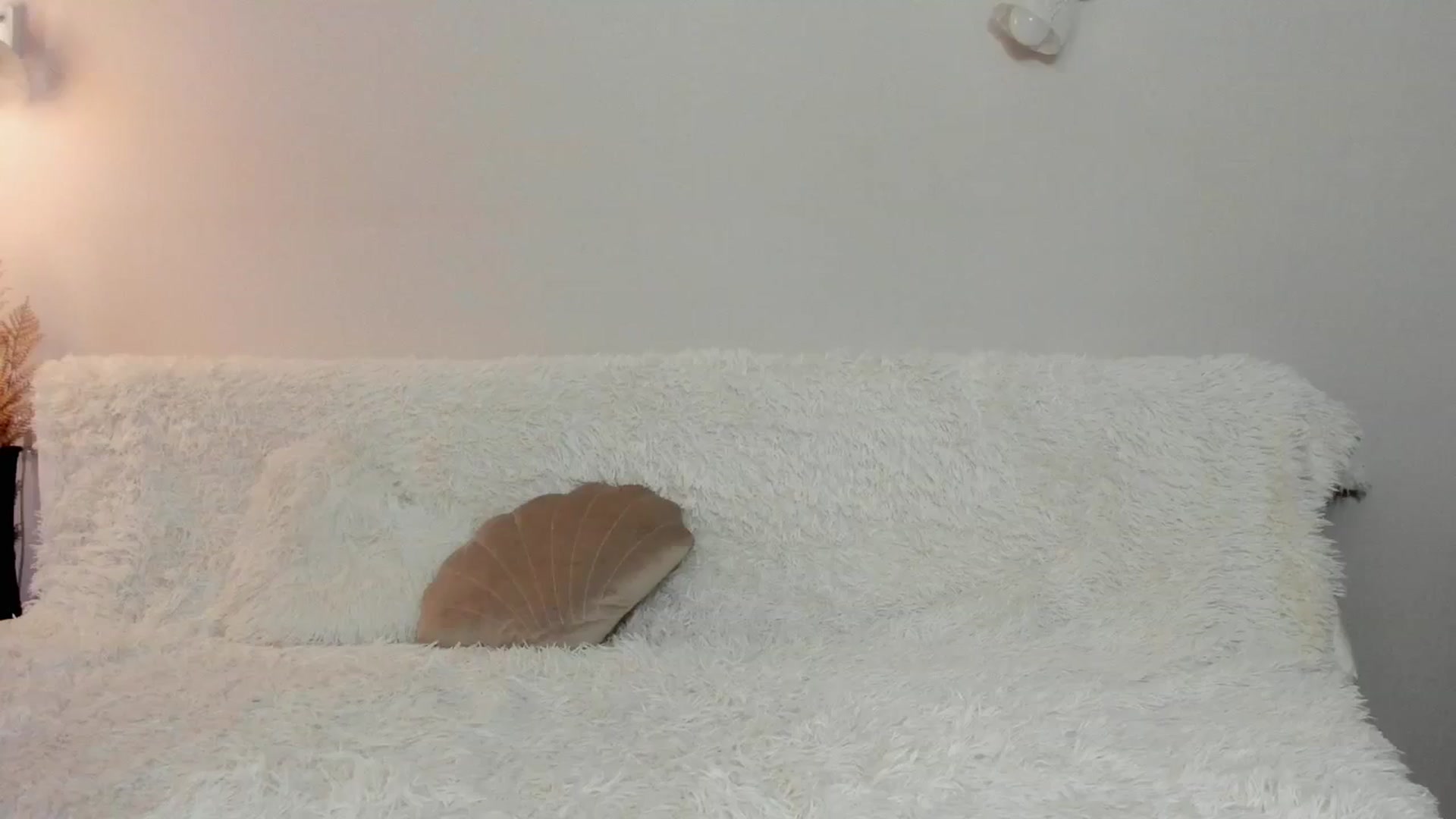 Gallery image thumbnail from Angieerosee's myfreecams stream on, 09/21/2025, 05:46 image 8 of 20