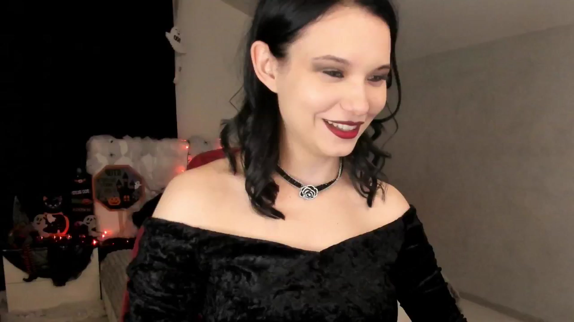 Gallery image thumbnail from Angieerosee's myfreecams stream on, 10/31/2025, 23:52 image 7 of 20