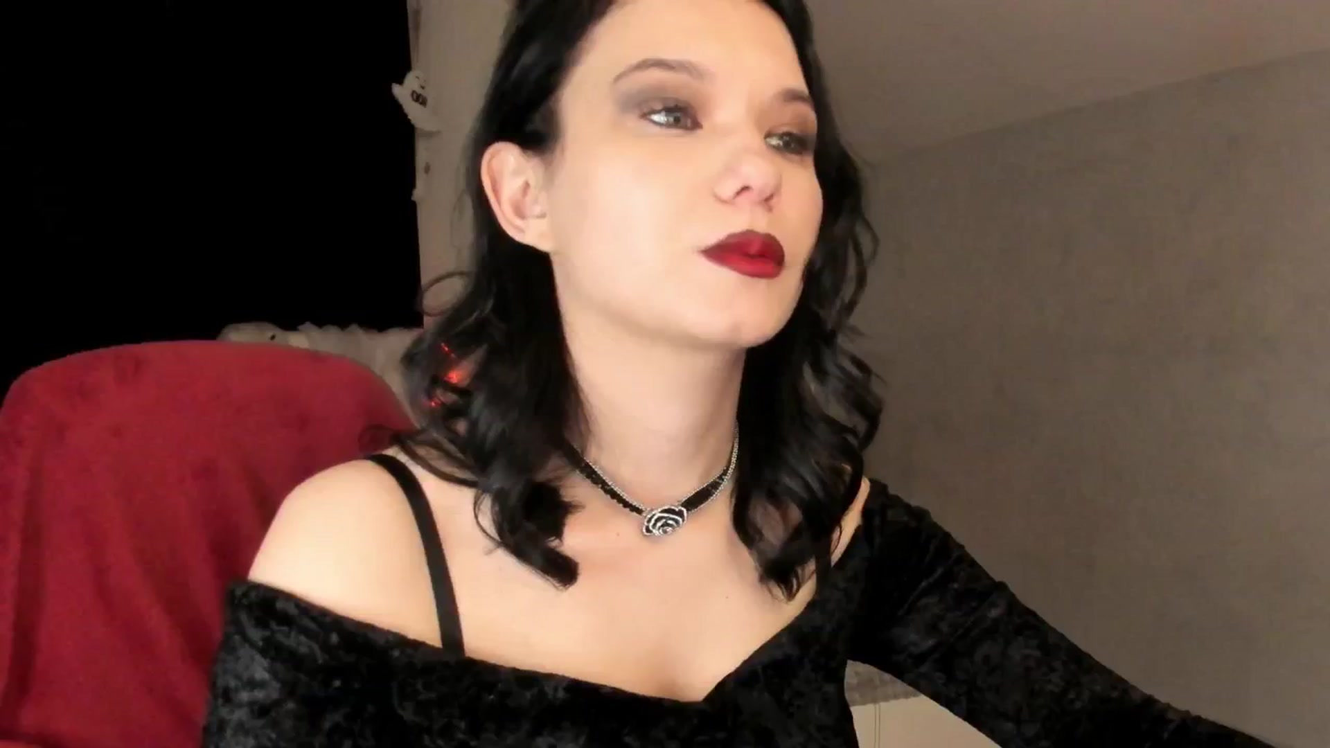 Gallery image thumbnail from Angieerosee's myfreecams stream on, 10/31/2025, 23:52 image 11 of 20