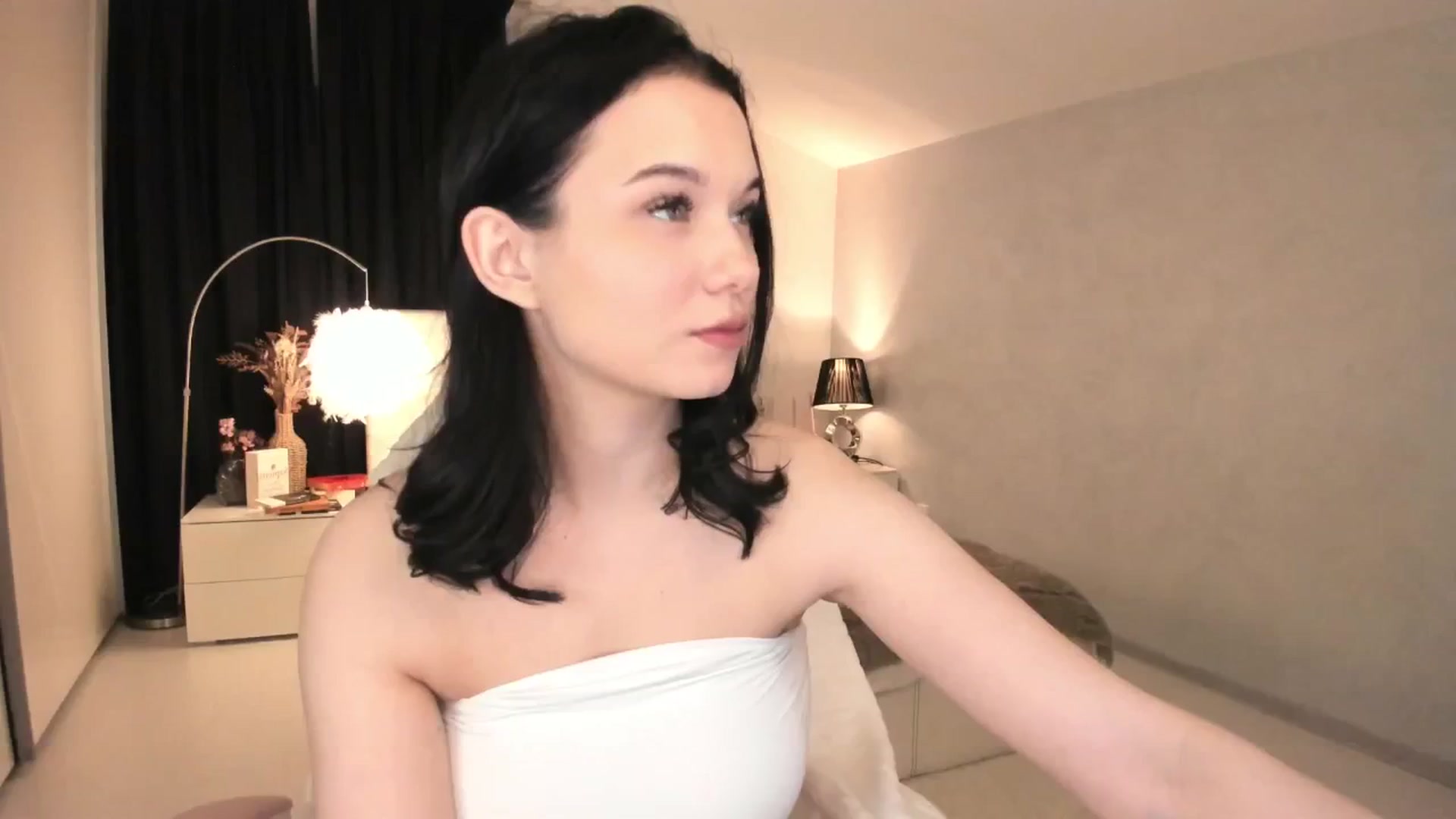 Gallery image thumbnail from Angieerosee's myfreecams stream on, 11/13/2025, 04:26 image 7 of 20