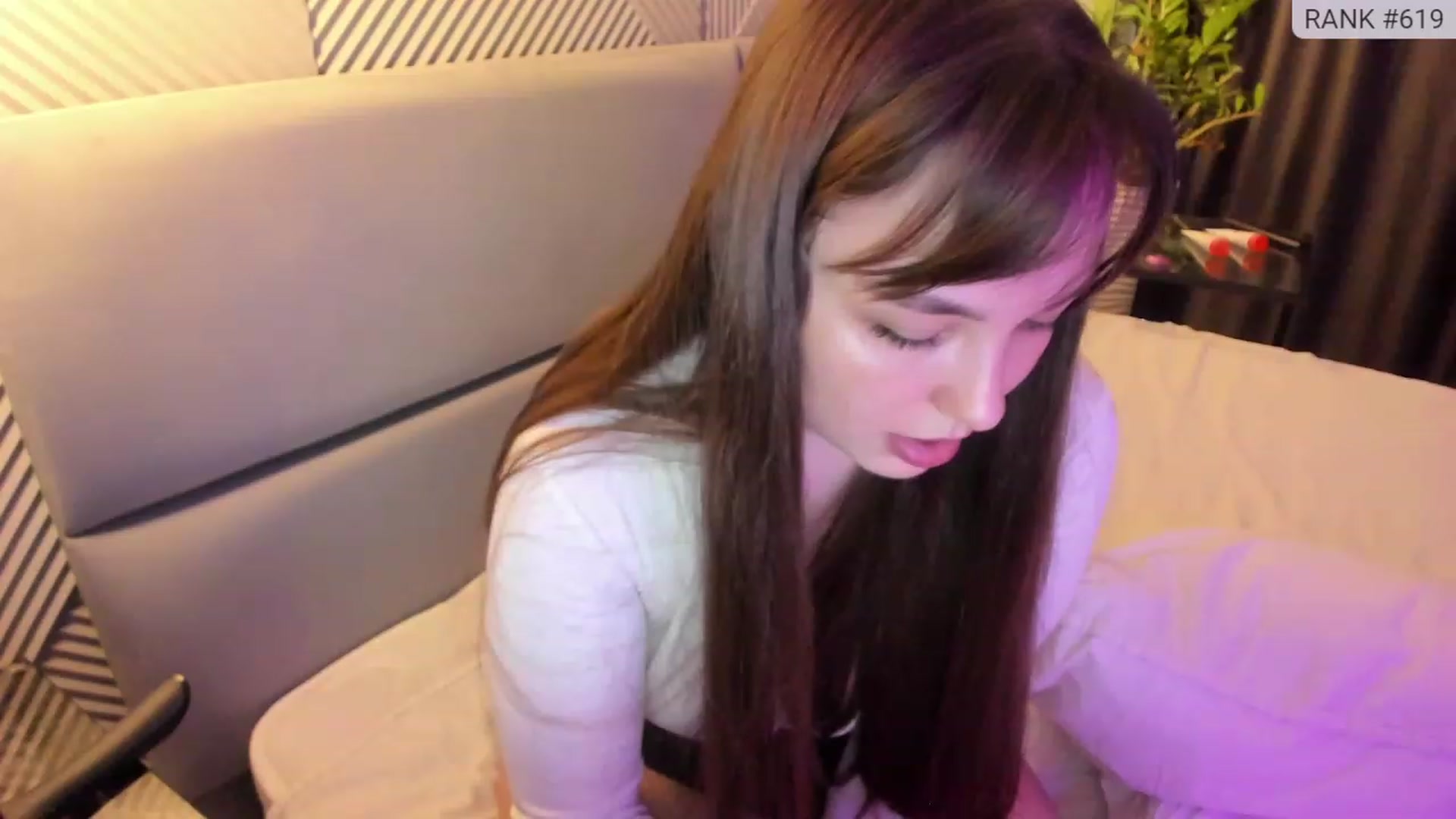 Gallery image thumbnail from AngryKat's myfreecams stream on, 11/17/2022, 05:09 image 18 of 20