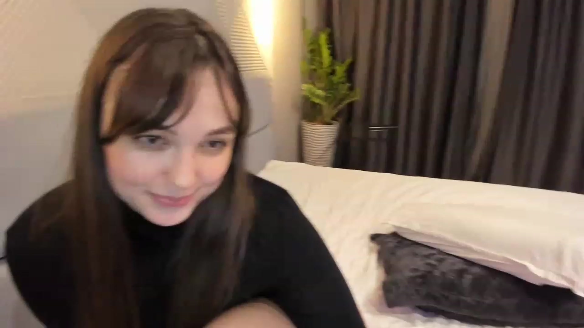 Gallery image thumbnail from AngryKat's myfreecams stream on, 12/04/2022, 21:45 image 16 of 20