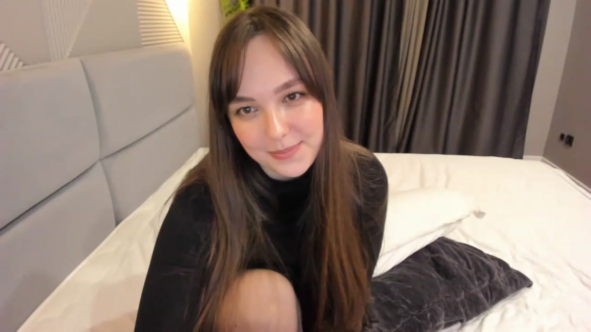 Gallery image thumbnail from AngryKat's myfreecams stream on, 12/04/2022, 21:45 image 8 of 20