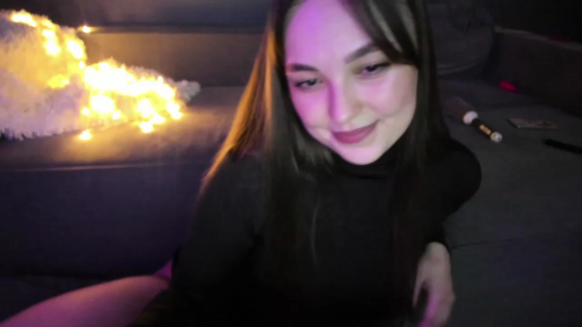 Gallery image thumbnail from AngryKat's myfreecams stream on, 12/06/2022, 19:13 image 16 of 20