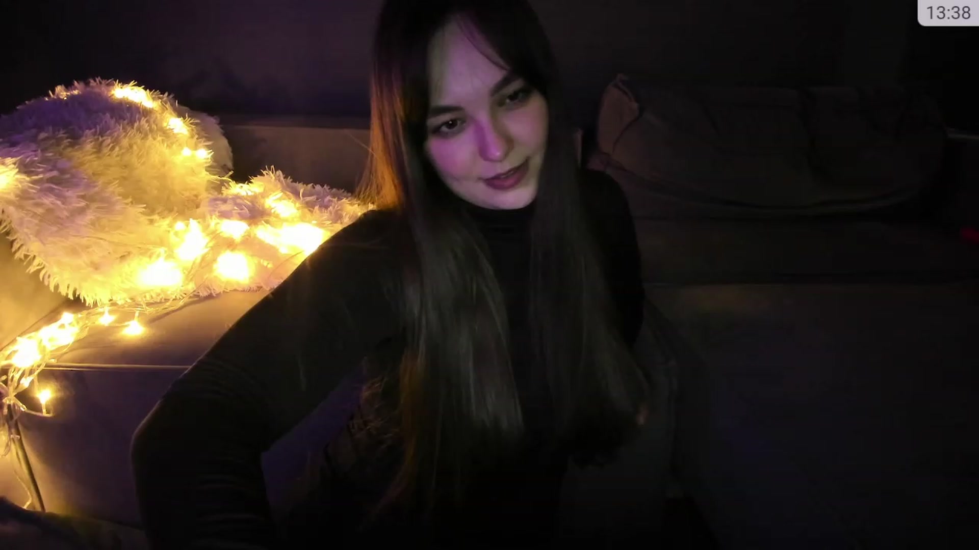 Gallery image thumbnail from AngryKat's myfreecams stream on, 12/06/2022, 21:00 image 18 of 20