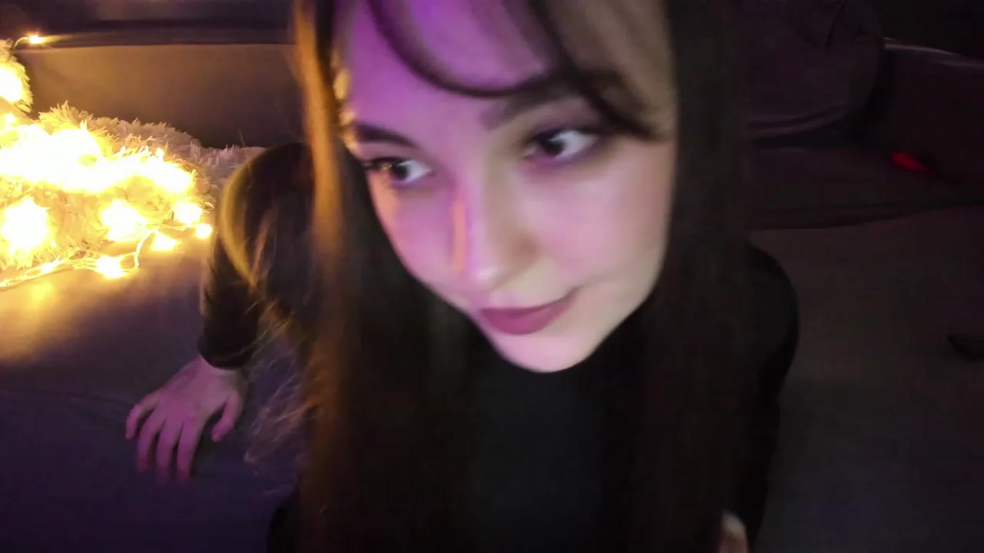 Gallery image thumbnail from AngryKat's myfreecams stream on, 12/06/2022, 21:00 image 5 of 20
