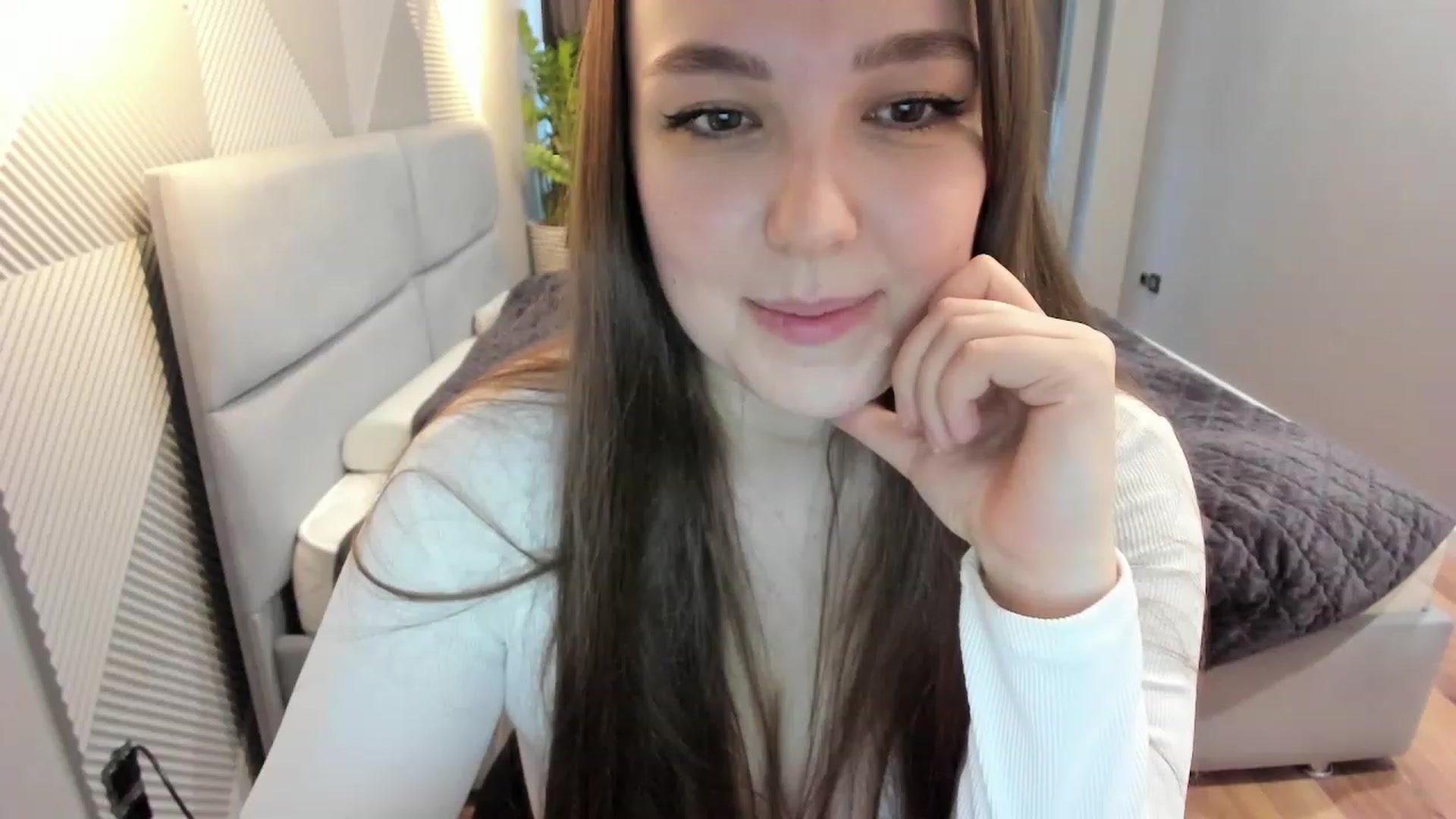 Gallery image thumbnail from AngryKat's myfreecams stream on, 01/01/2023, 05:40 image 1 of 20