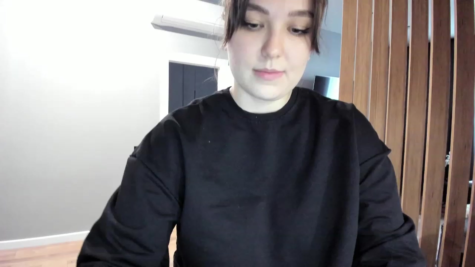 Gallery image thumbnail from AngryKat's myfreecams stream on, 01/01/2023, 07:37 image 10 of 20