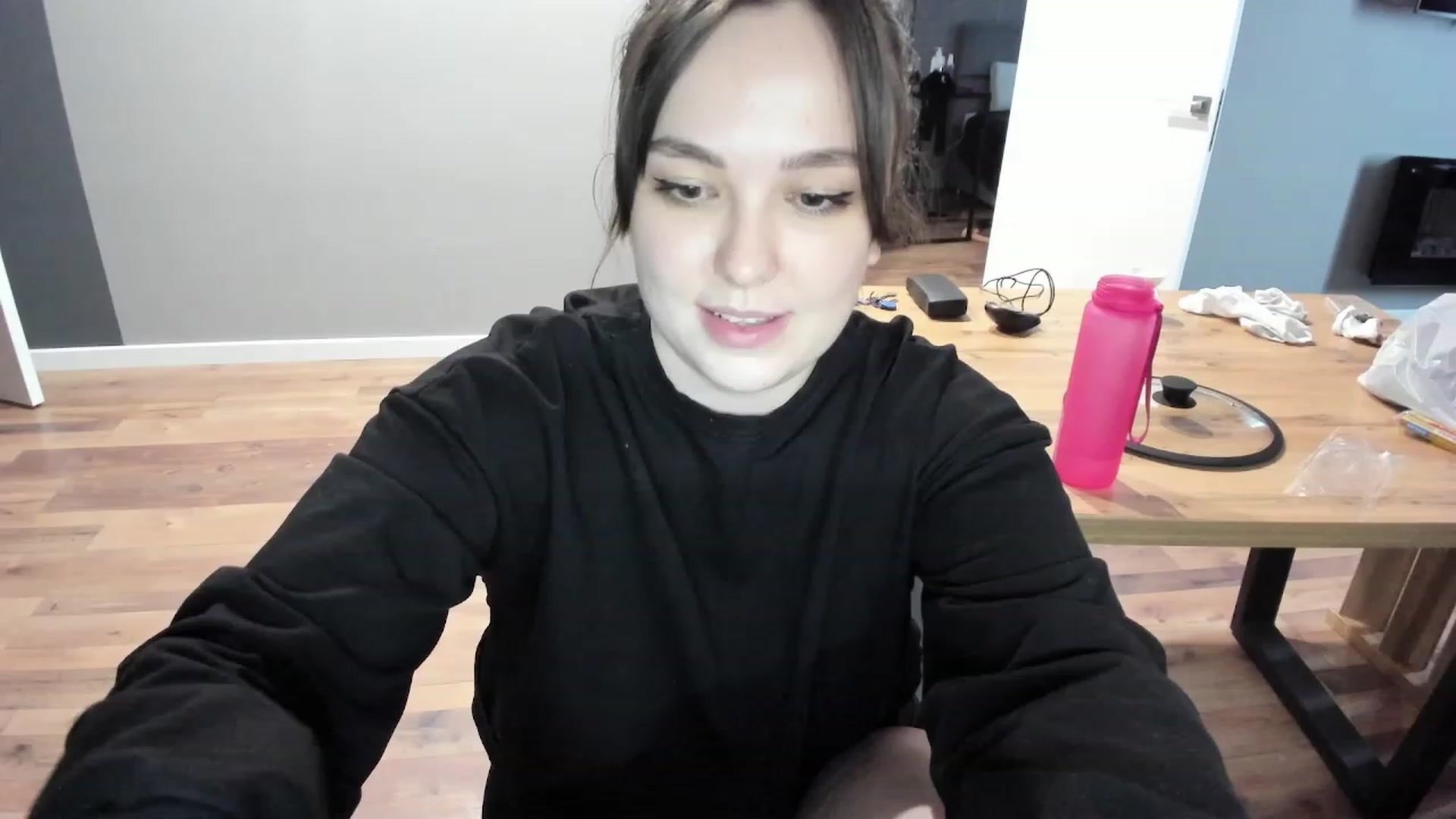 Gallery image thumbnail from AngryKat's myfreecams stream on, 01/01/2023, 07:37 image 13 of 20