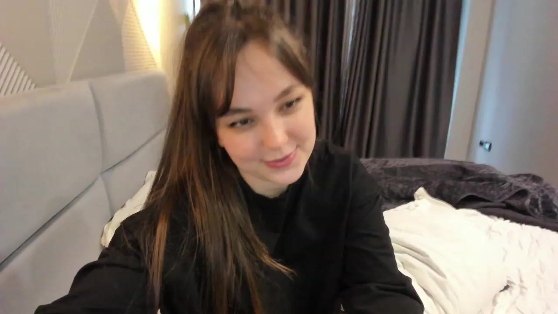 Gallery image thumbnail from AngryKat's myfreecams stream on, 01/02/2023, 07:10 image 4 of 20