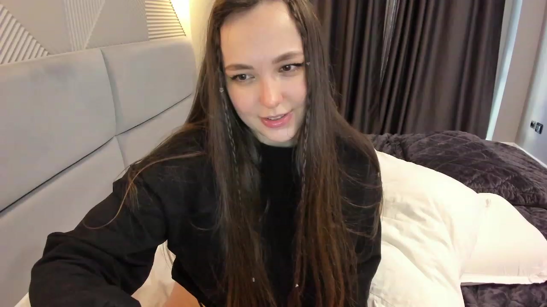 Gallery image thumbnail from AngryKat's myfreecams stream on, 01/03/2023, 06:37 image 8 of 20