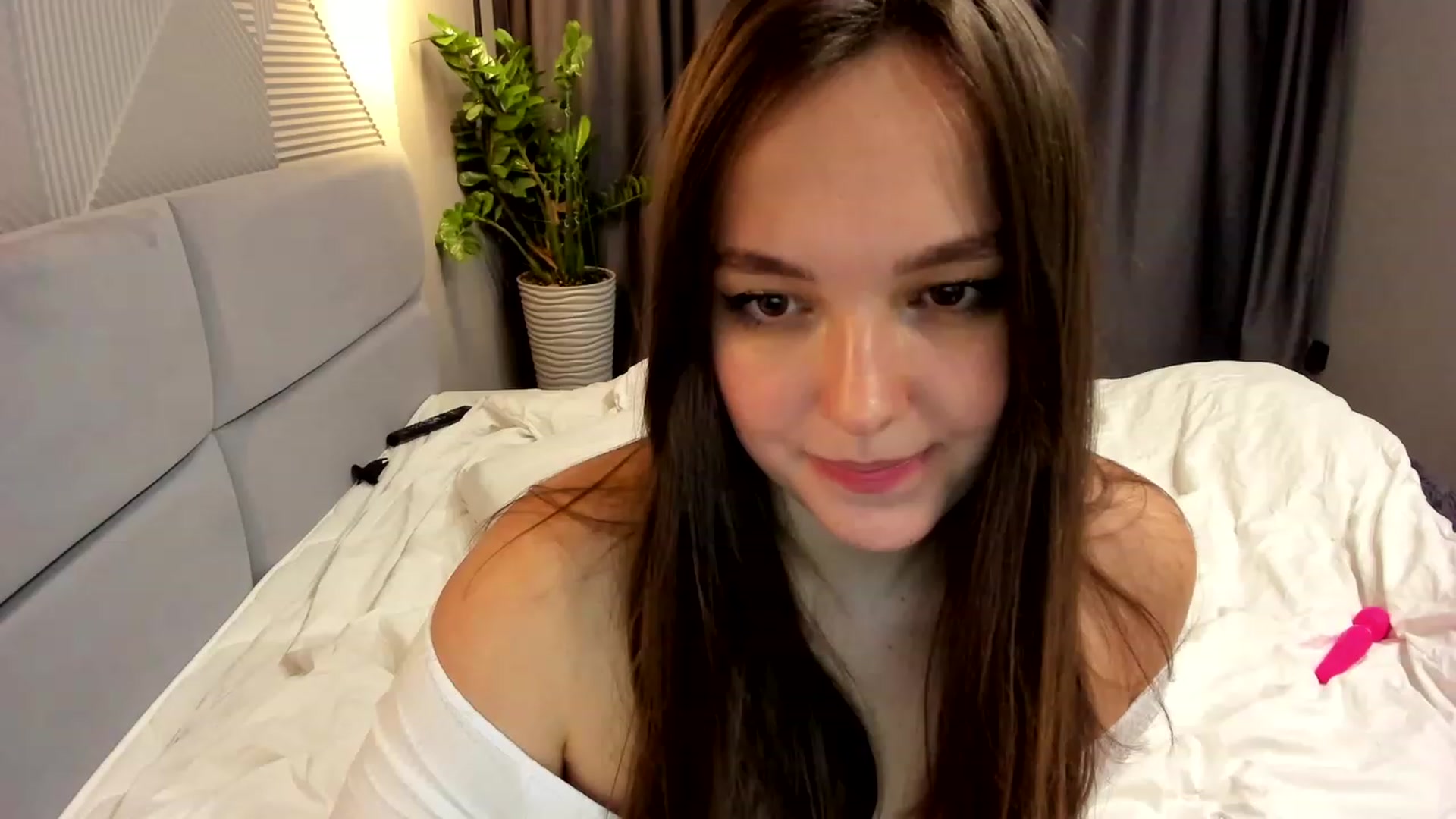 Gallery image thumbnail from AngryKat's myfreecams stream on, 03/05/2023, 20:53 image 1 of 20
