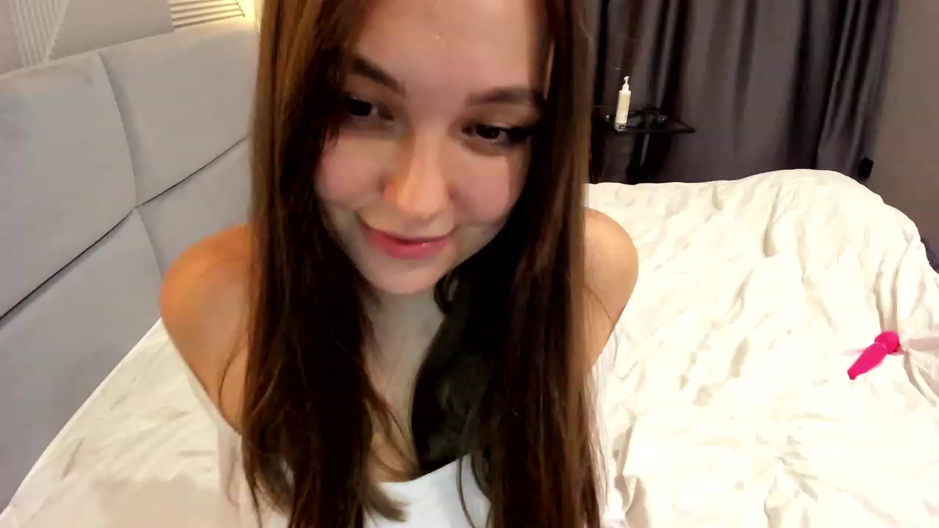 Gallery image thumbnail from AngryKat's myfreecams stream on, 03/05/2023, 20:53 image 5 of 20