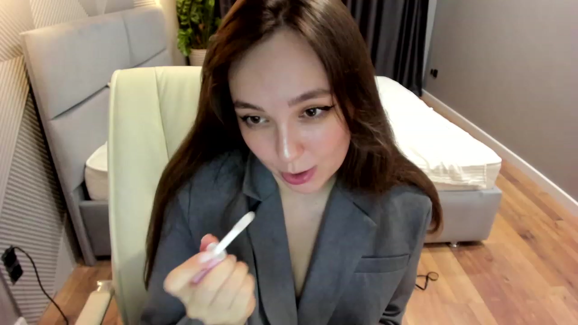 Gallery image thumbnail from AngryKat's myfreecams stream on, 03/26/2023, 20:54 image 1 of 20