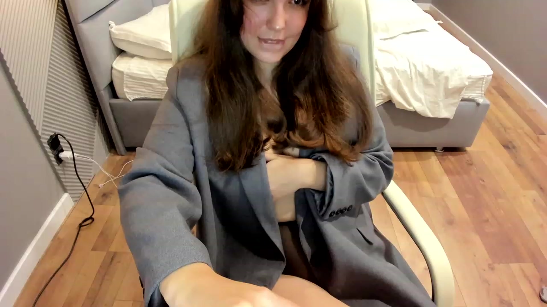 Gallery image thumbnail from AngryKat's myfreecams stream on, 03/27/2023, 17:32 image 14 of 20