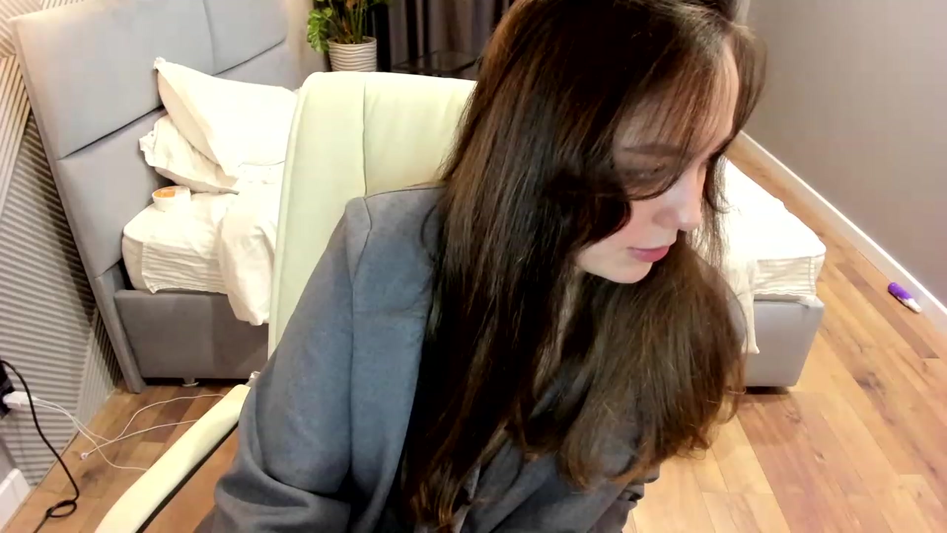 Gallery image thumbnail from AngryKat's myfreecams stream on, 03/27/2023, 19:41 image 14 of 20