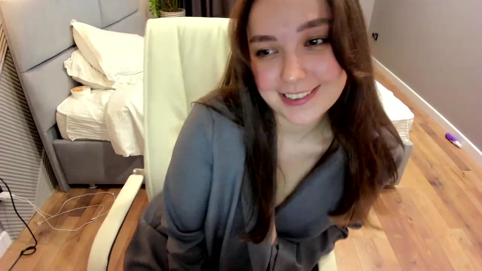 Gallery image thumbnail from AngryKat's myfreecams stream on, 03/27/2023, 19:41 image 11 of 20