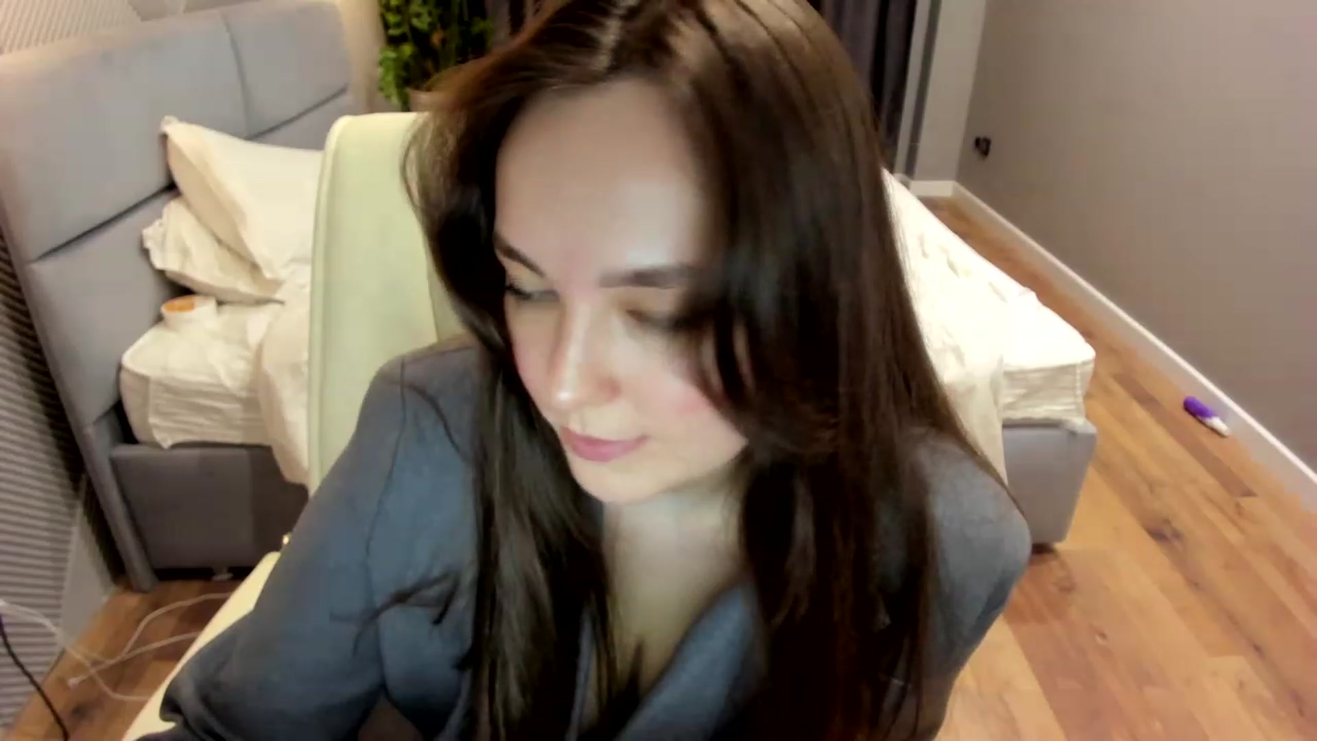 Gallery image thumbnail from AngryKat's myfreecams stream on, 03/27/2023, 19:41 image 17 of 20