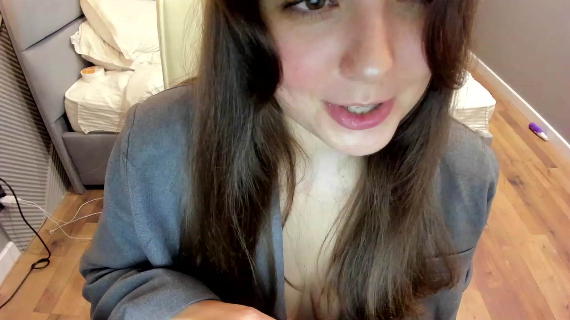 Gallery image thumbnail from AngryKat's myfreecams stream on, 03/27/2023, 20:30 image 3 of 20