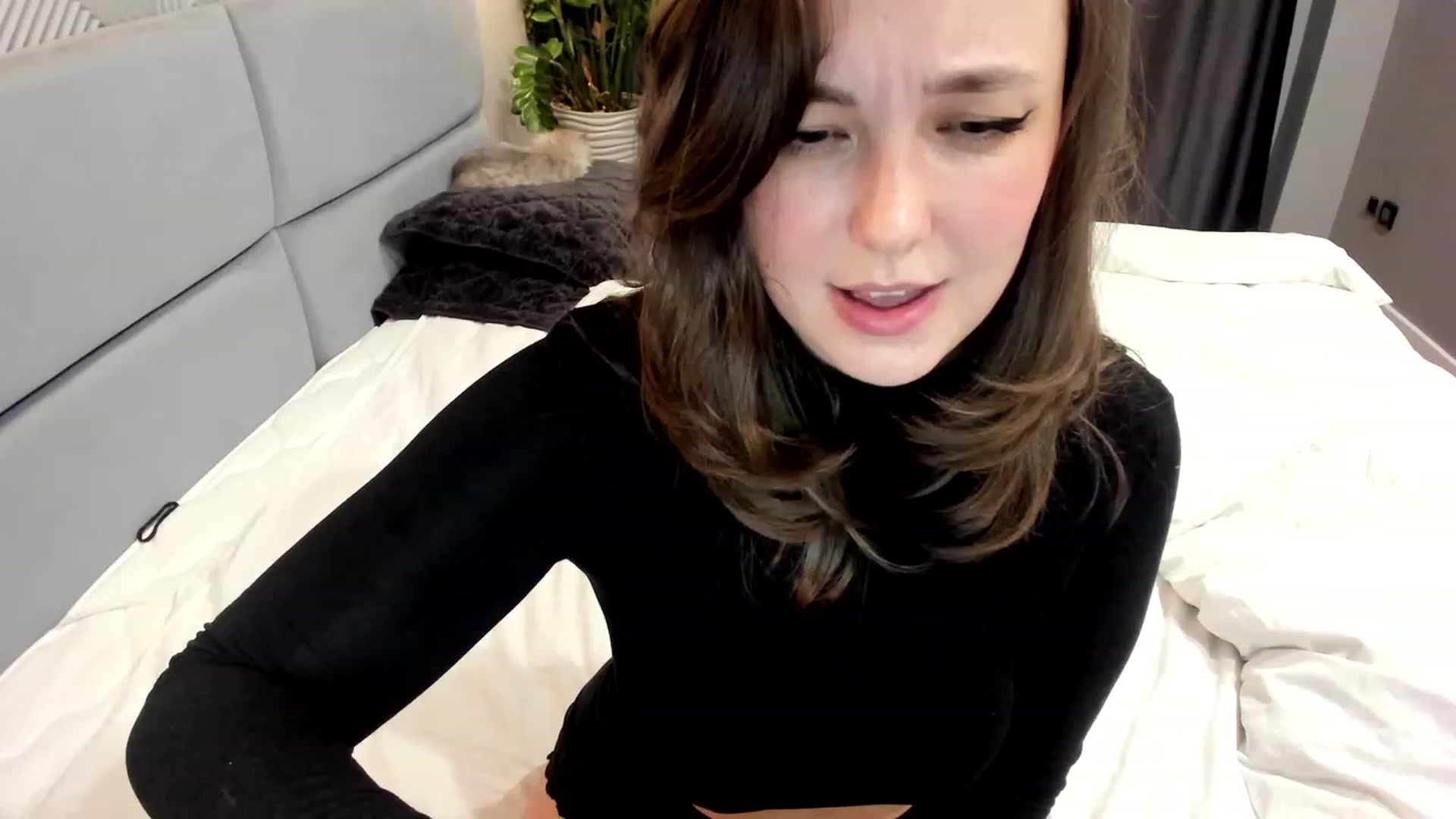 Gallery image thumbnail from AngryKat's myfreecams stream on, 05/01/2023, 19:05 image 2 of 20