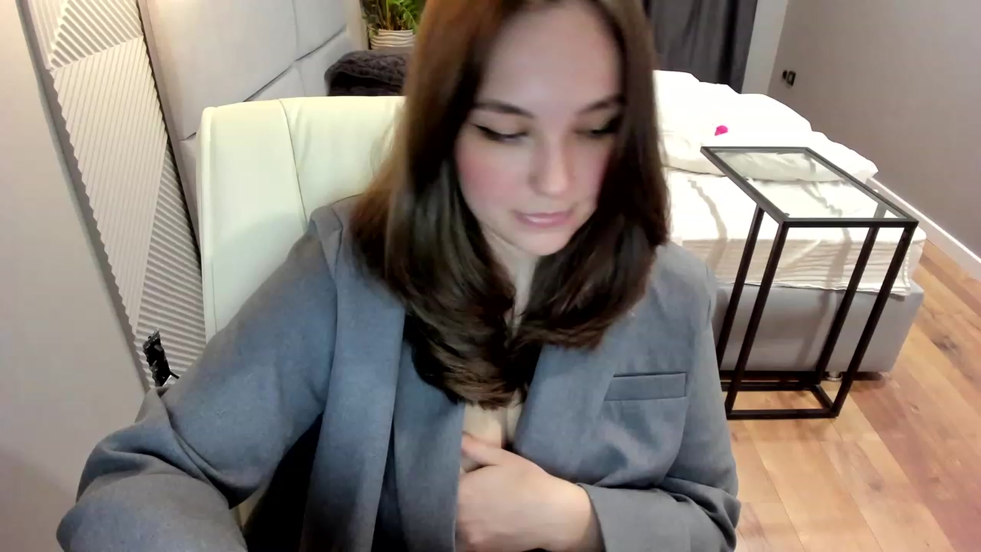 Gallery image thumbnail from AngryKat's myfreecams stream on, 05/02/2023, 20:40 image 6 of 20