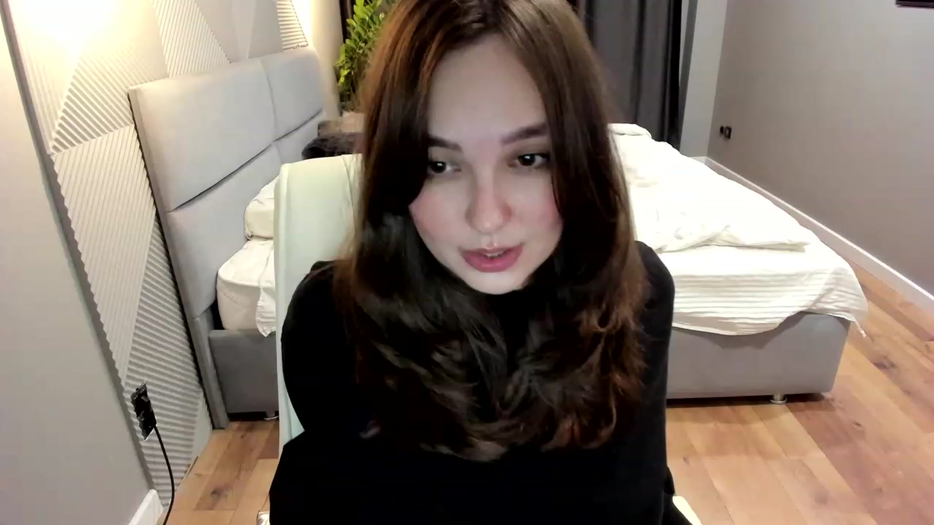 Gallery image thumbnail from AngryKat's myfreecams stream on, 05/03/2023, 19:54 image 5 of 20