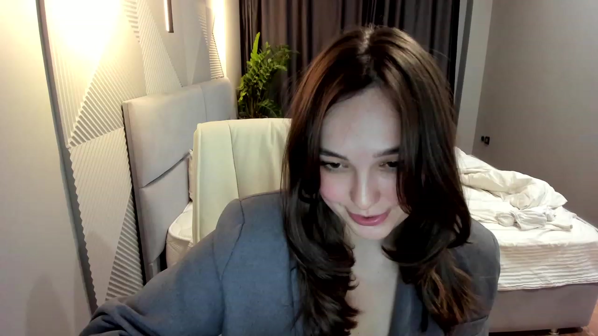 Gallery image thumbnail from AngryKat's myfreecams stream on, 05/03/2023, 20:19 image 5 of 20
