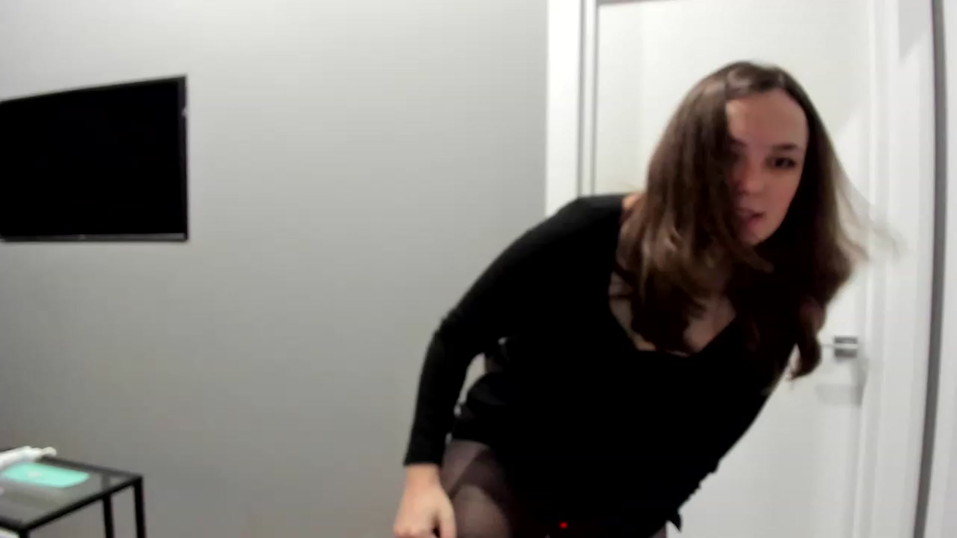 Gallery image thumbnail from AngryKat's myfreecams stream on, 05/04/2023, 21:53 image 15 of 20
