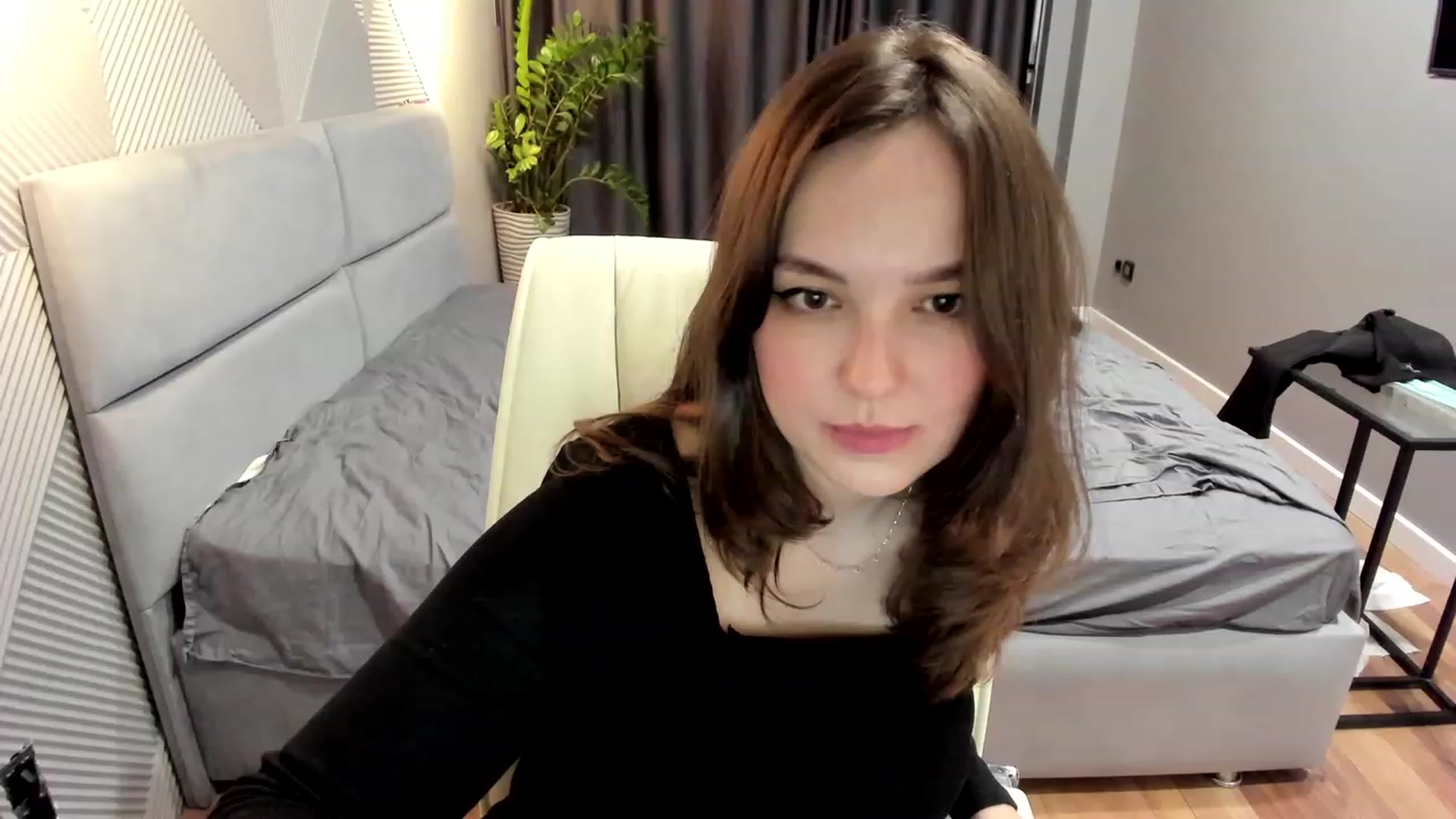 Gallery image thumbnail from AngryKat's myfreecams stream on, 05/04/2023, 21:53 image 8 of 20