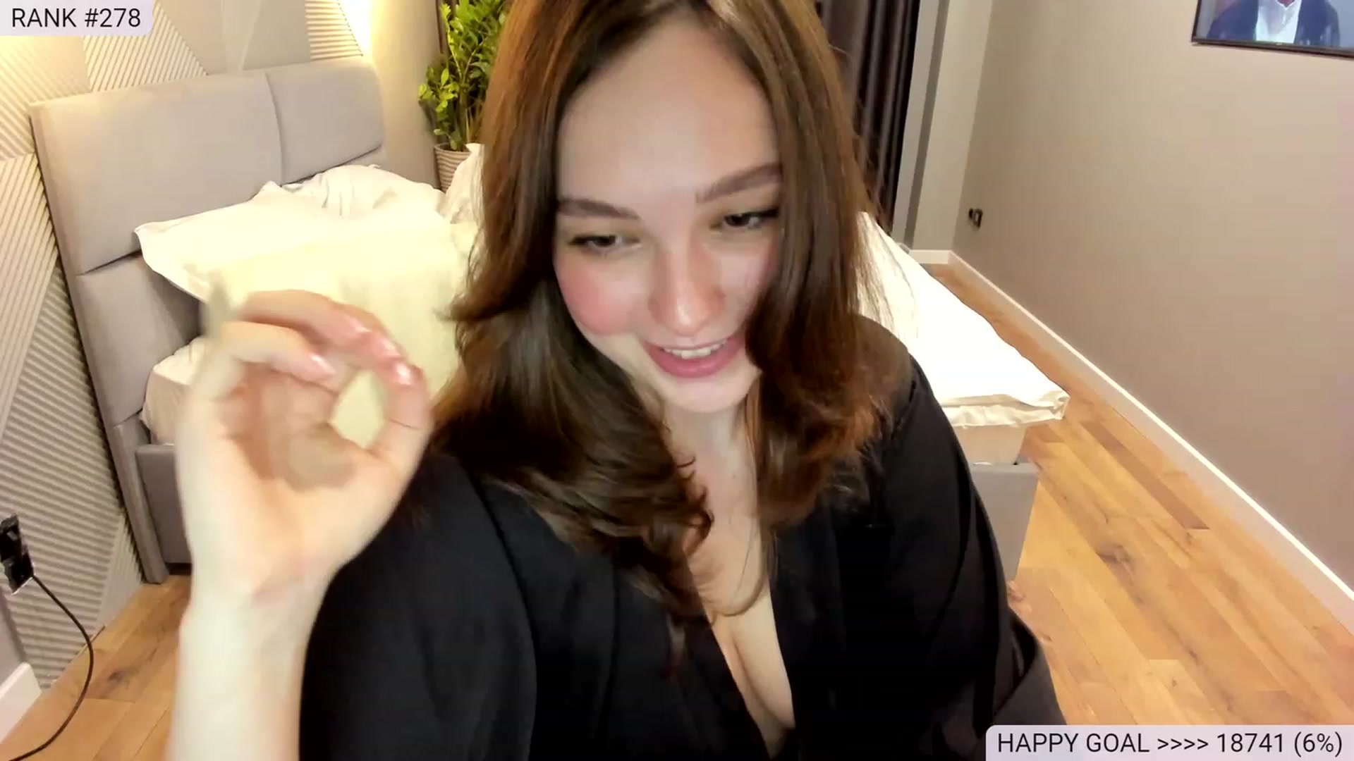 Gallery image thumbnail from AngryKat's myfreecams stream on, 05/28/2023, 21:23 image 10 of 20