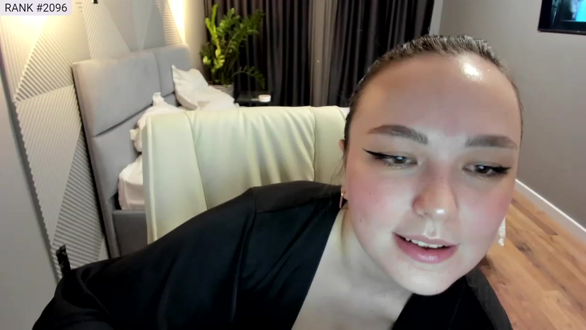 Gallery image thumbnail from AngryKat's myfreecams stream on, 06/01/2023, 19:41 image 4 of 20