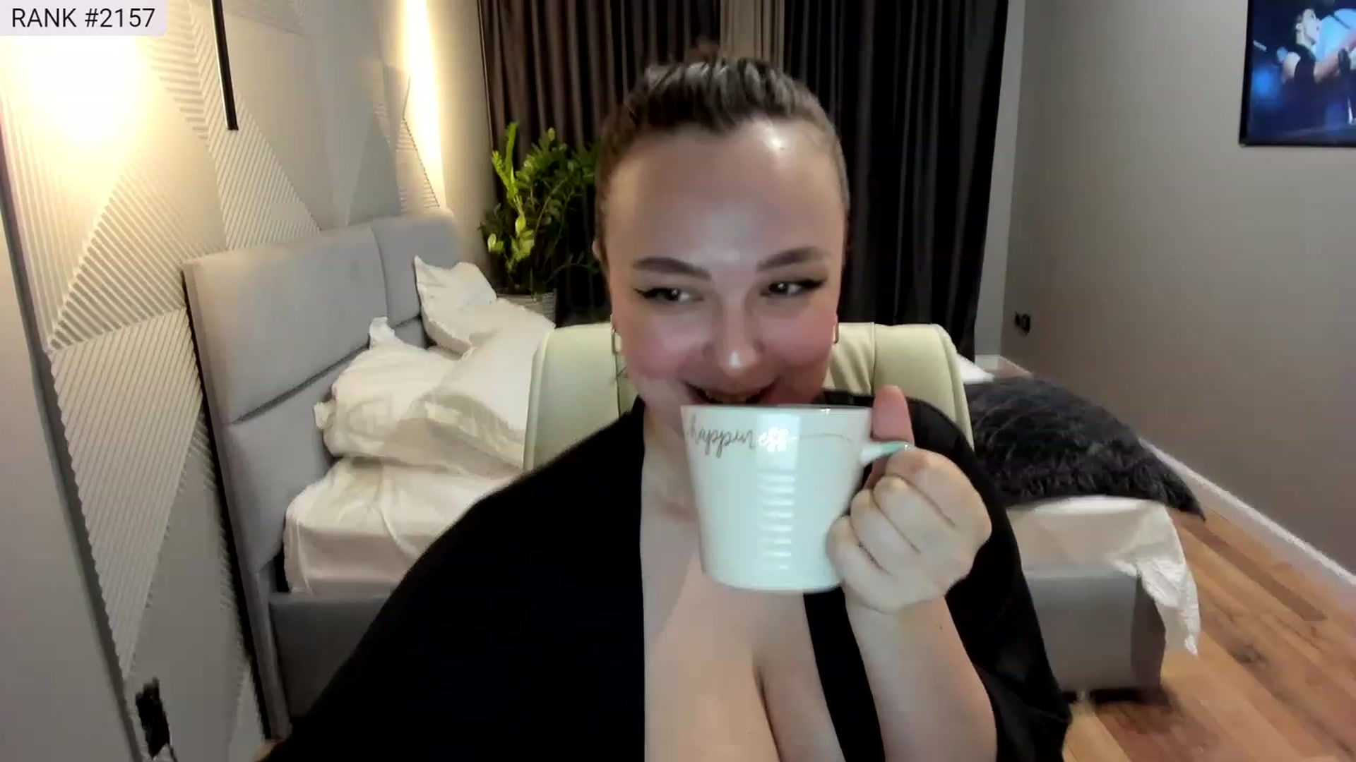 Gallery image thumbnail from AngryKat's myfreecams stream on, 06/01/2023, 19:41 image 19 of 20