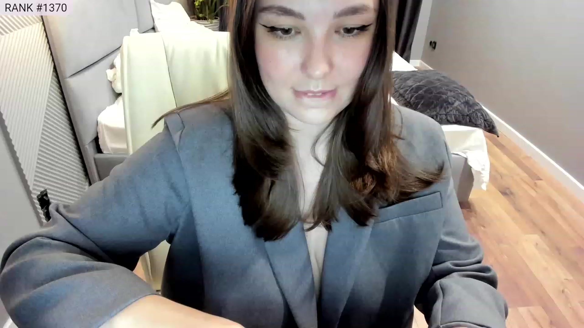Gallery image thumbnail from AngryKat's myfreecams stream on, 06/01/2023, 20:29 image 4 of 20