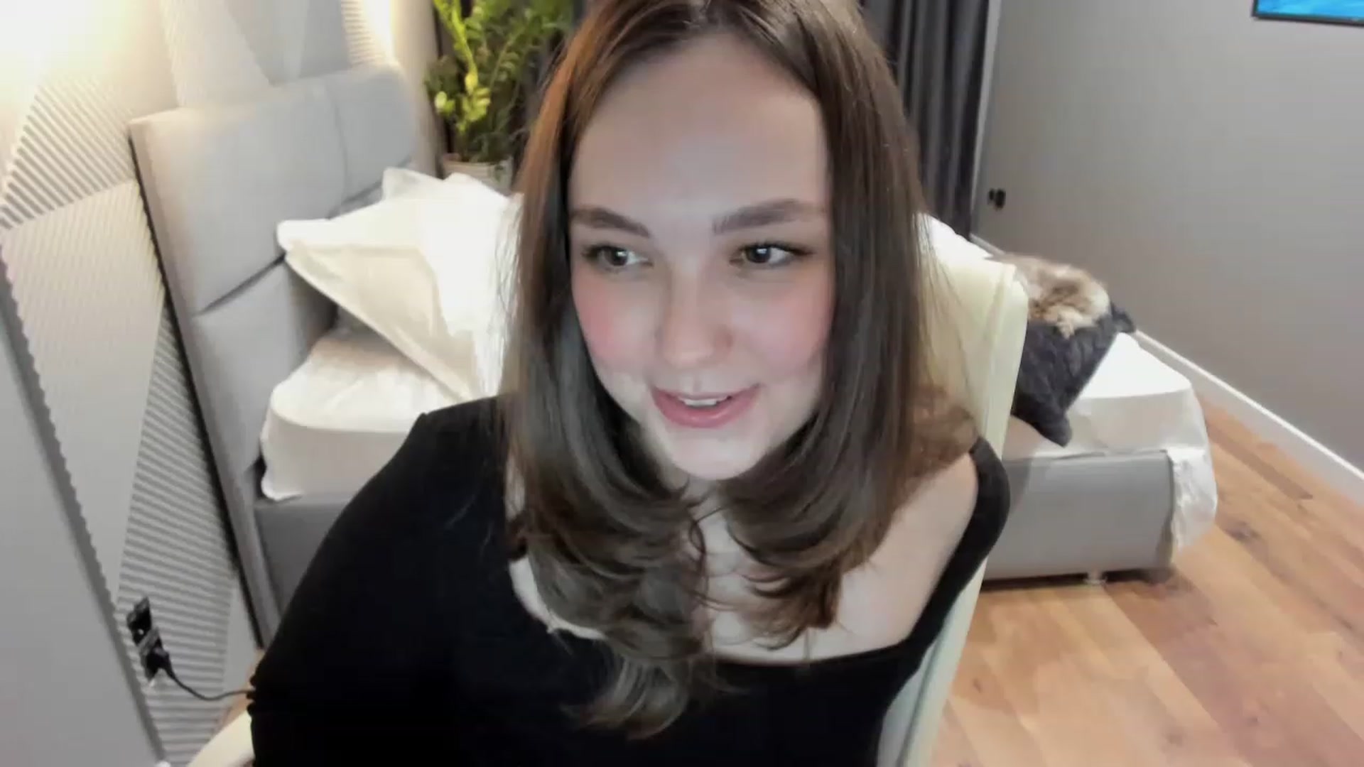 Gallery image thumbnail from AngryKat's myfreecams stream on, 06/04/2023, 20:14 image 12 of 20