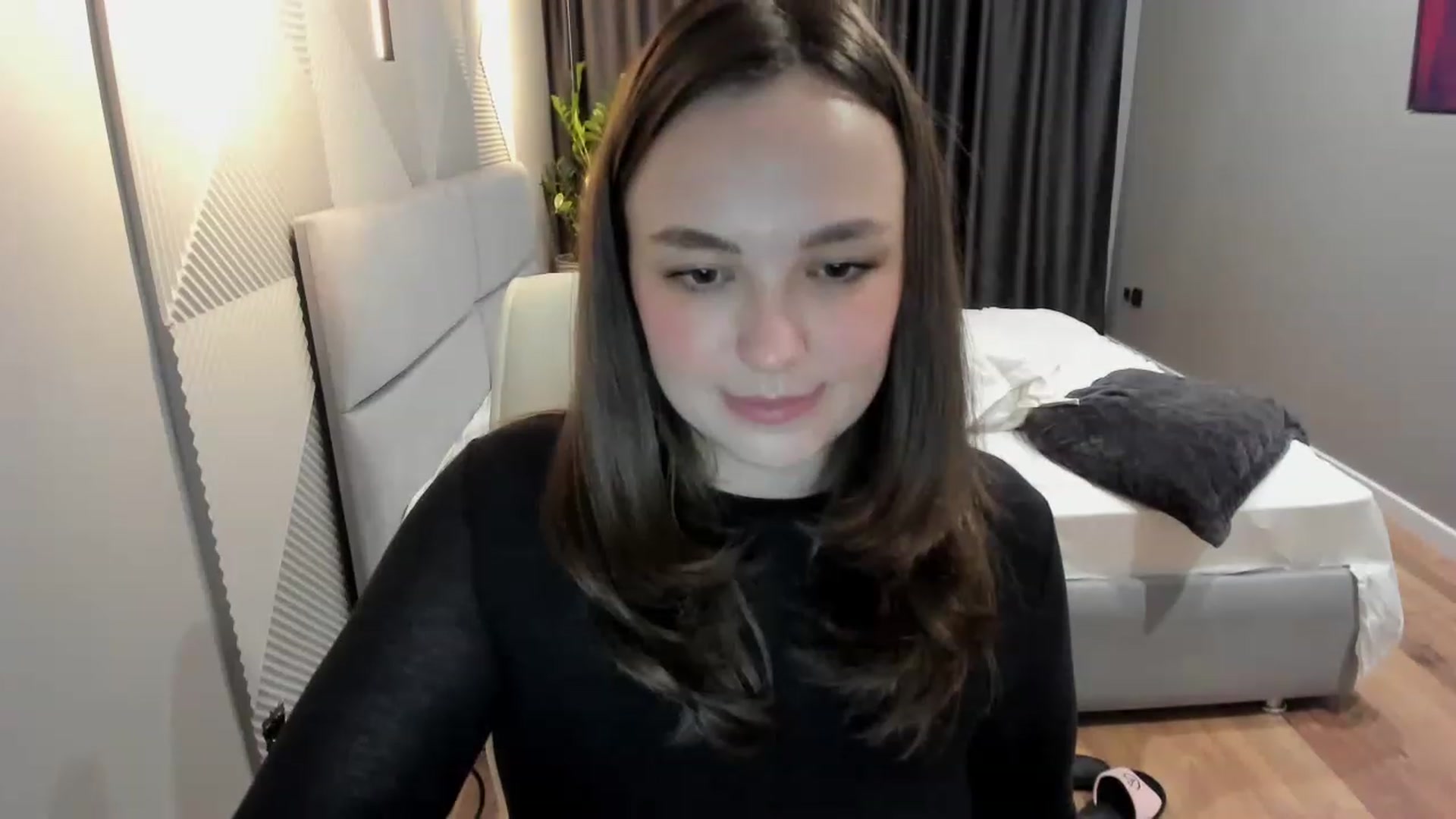 Gallery image thumbnail from AngryKat's myfreecams stream on, 06/04/2023, 22:08 image 10 of 20