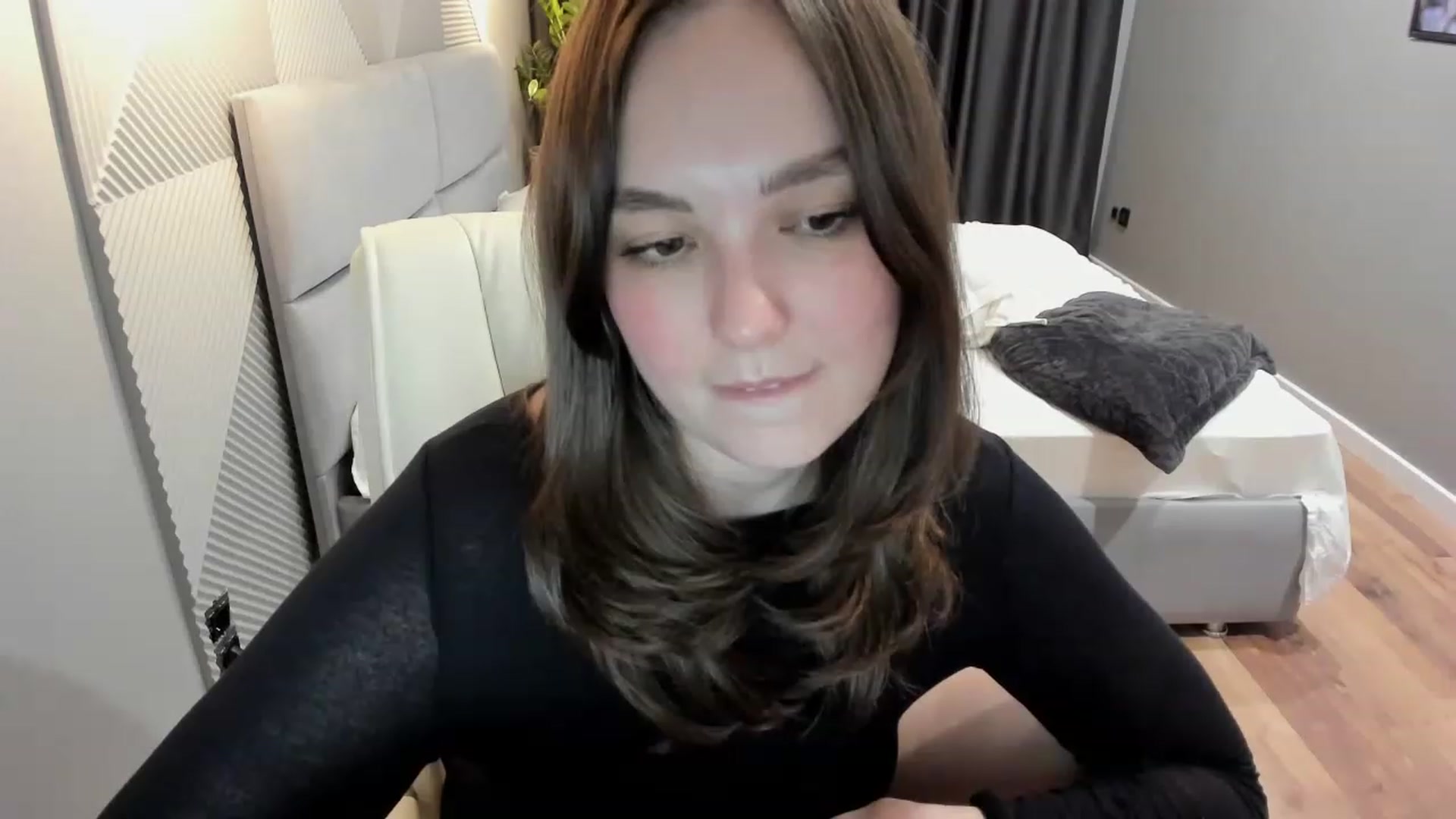Gallery image thumbnail from AngryKat's myfreecams stream on, 06/04/2023, 23:12 image 3 of 20