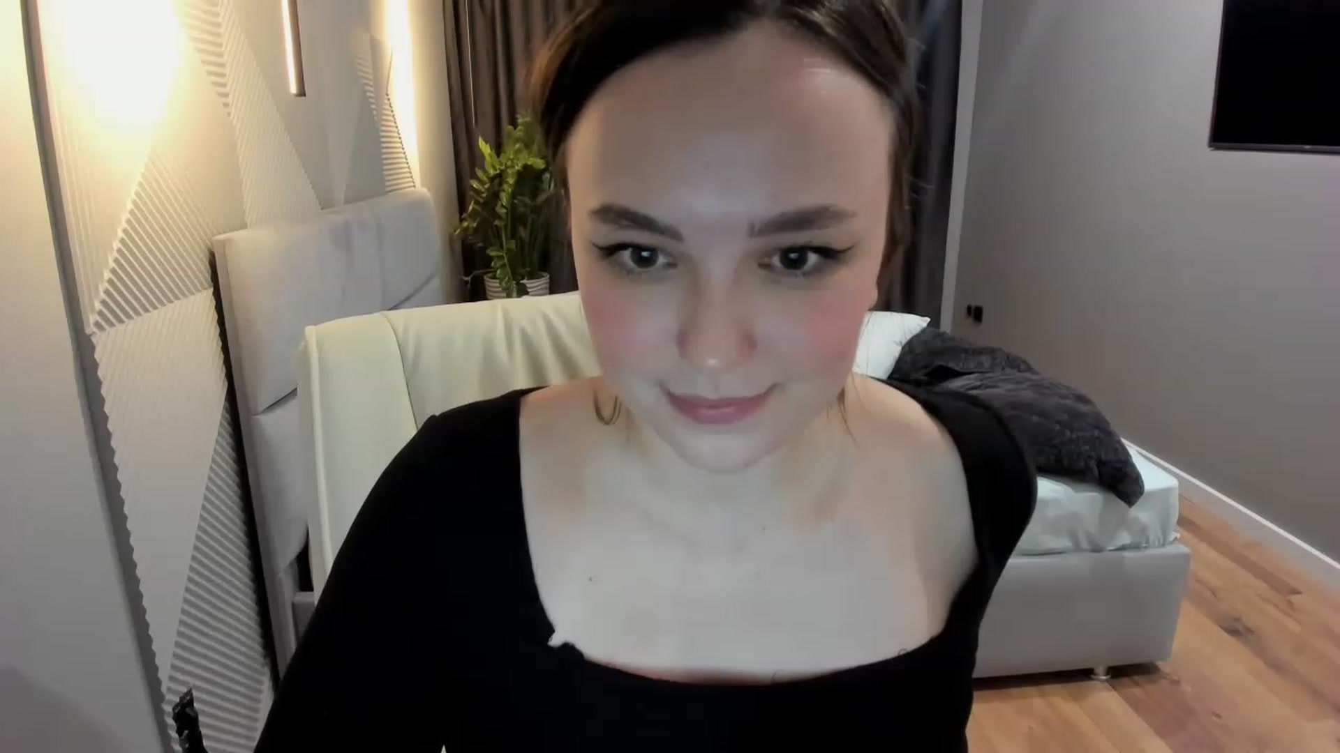 Gallery image thumbnail from AngryKat's myfreecams stream on, 06/09/2023, 22:43 image 16 of 20