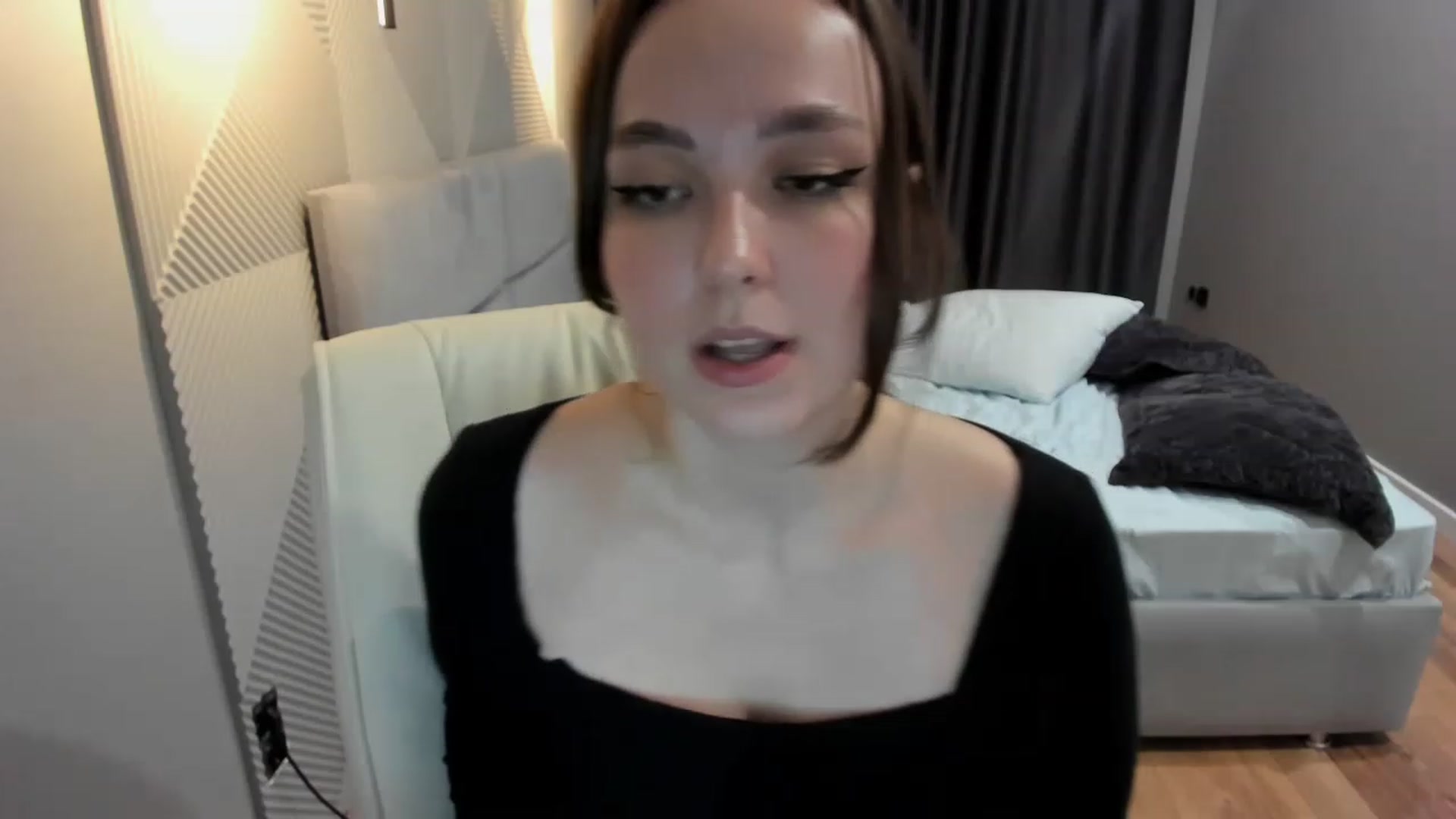 Gallery image thumbnail from AngryKat's myfreecams stream on, 06/09/2023, 22:43 image 17 of 20
