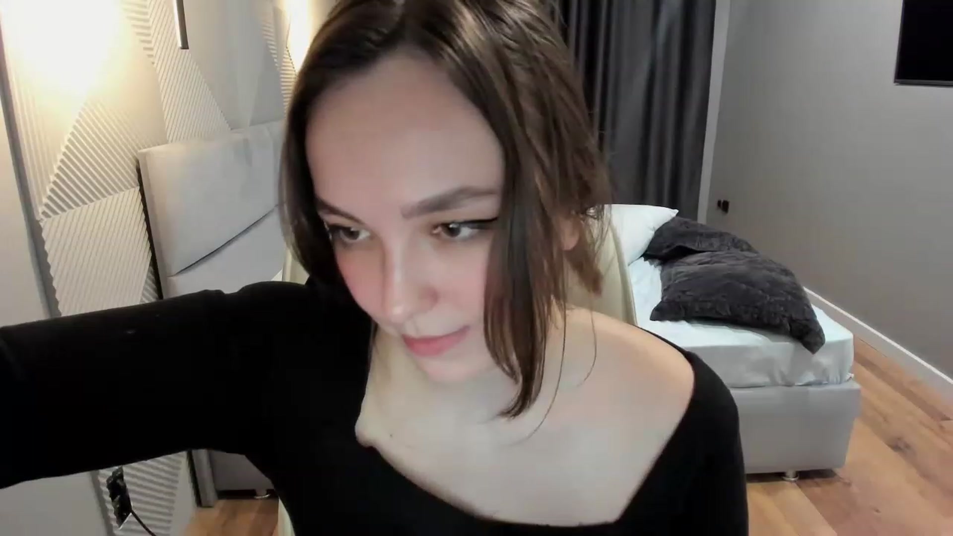 Gallery image thumbnail from AngryKat's myfreecams stream on, 06/09/2023, 22:43 image 14 of 20