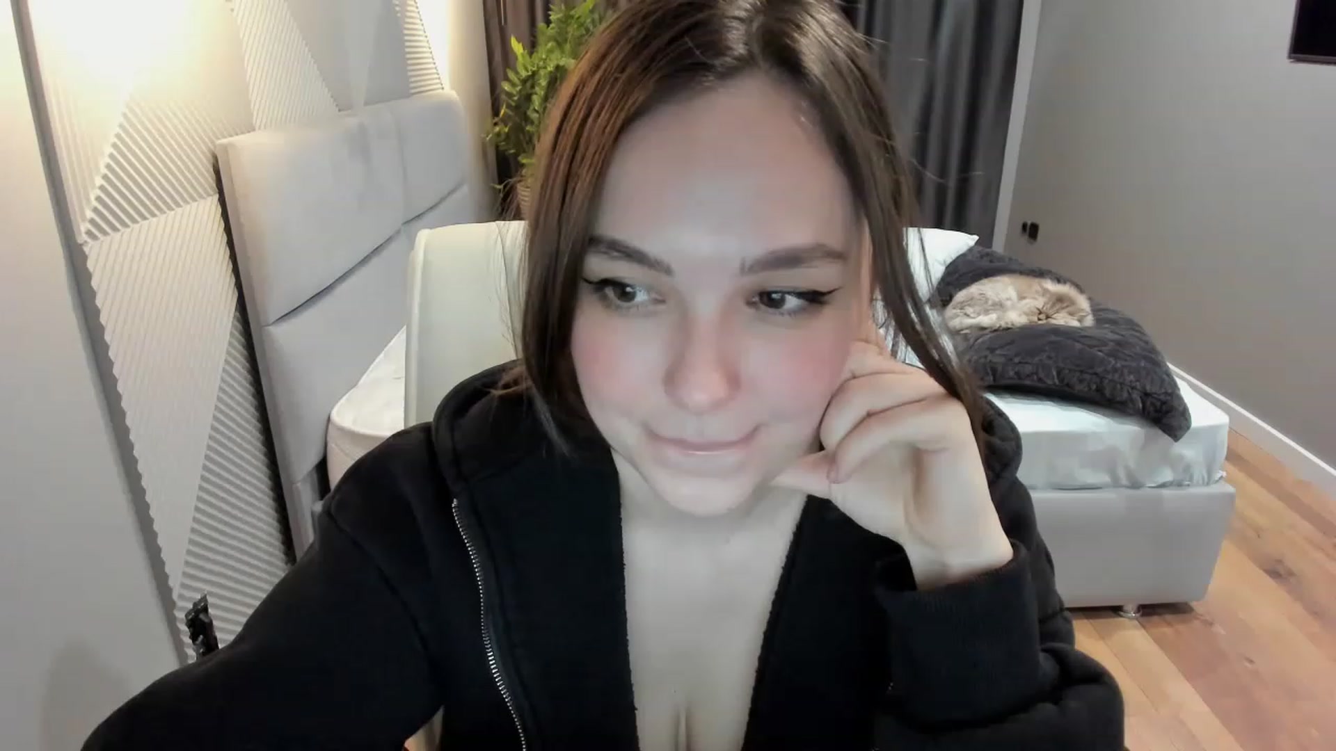 Gallery image thumbnail from AngryKat's myfreecams stream on, 06/10/2023, 24:04 image 15 of 20