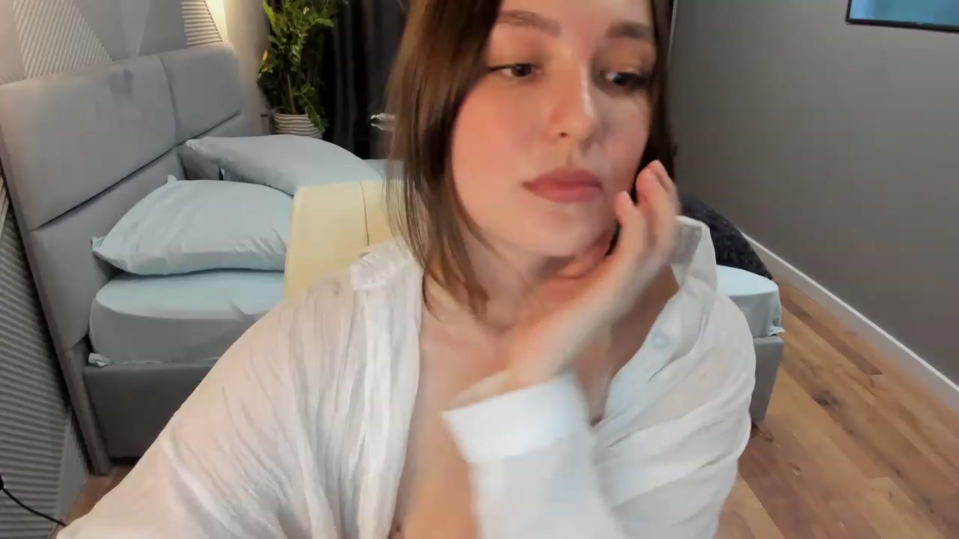 Gallery image thumbnail from AngryKat's myfreecams stream on, 06/10/2023, 22:53 image 11 of 20