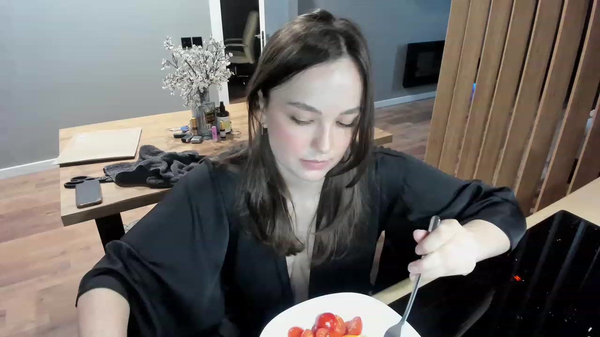 Gallery image thumbnail from AngryKat's myfreecams stream on, 06/11/2023, 16:50 image 8 of 20