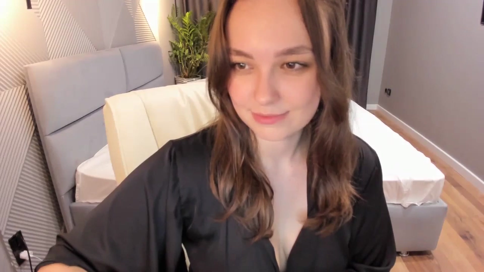 Gallery image thumbnail from AngryKat's myfreecams stream on, 07/05/2023, 21:46 image 2 of 20