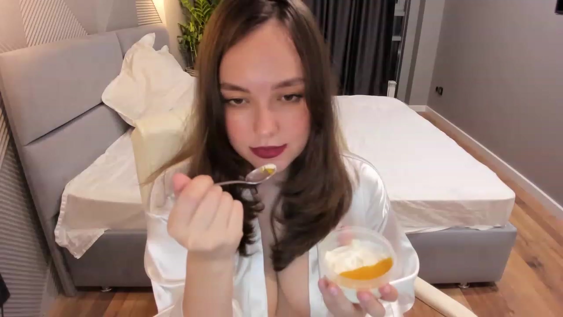 Gallery image thumbnail from AngryKat's myfreecams stream on, 07/06/2023, 18:27 image 16 of 20