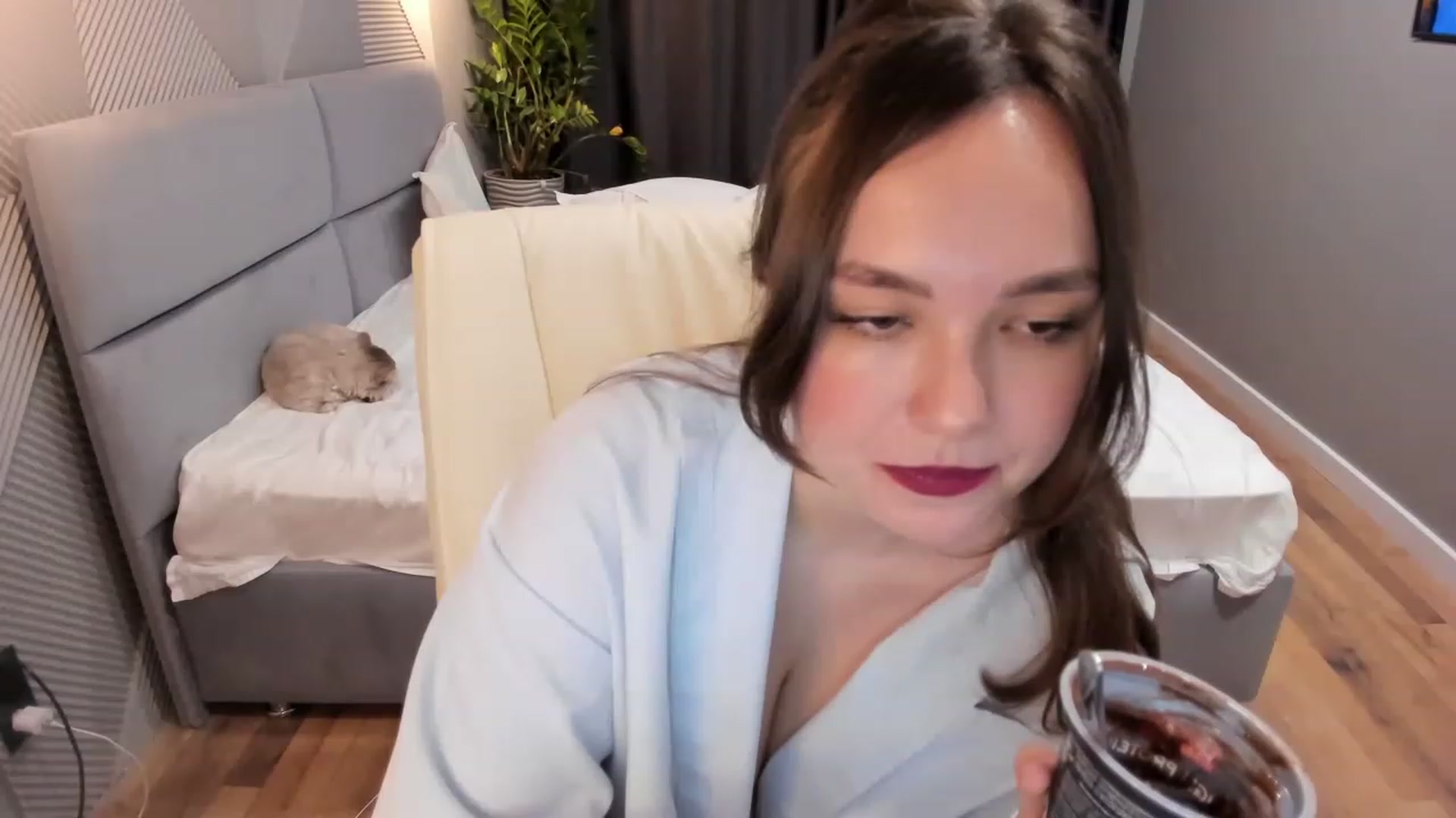 Gallery image thumbnail from AngryKat's myfreecams stream on, 07/09/2023, 24:02 image 6 of 20