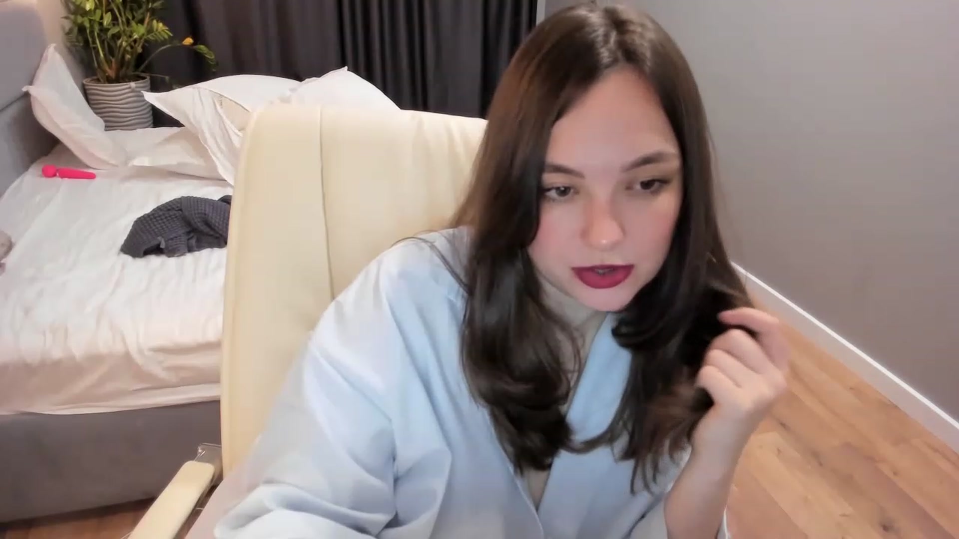 Gallery image thumbnail from AngryKat's myfreecams stream on, 07/09/2023, 24:02 image 18 of 20
